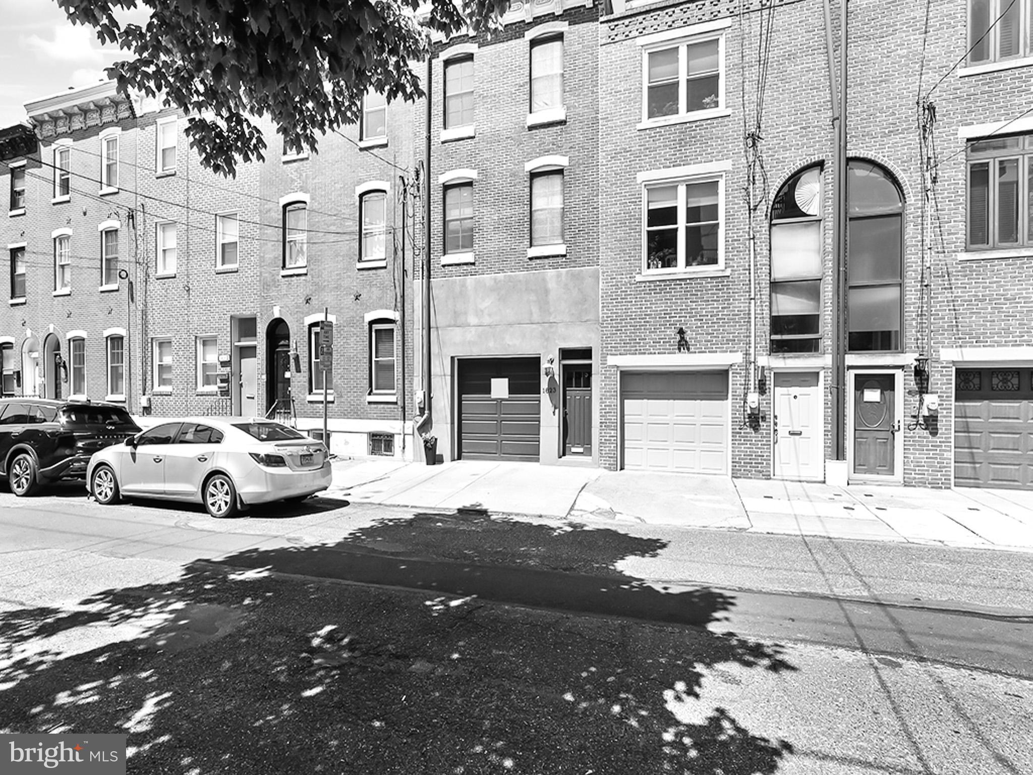 1823 Fitzwater St