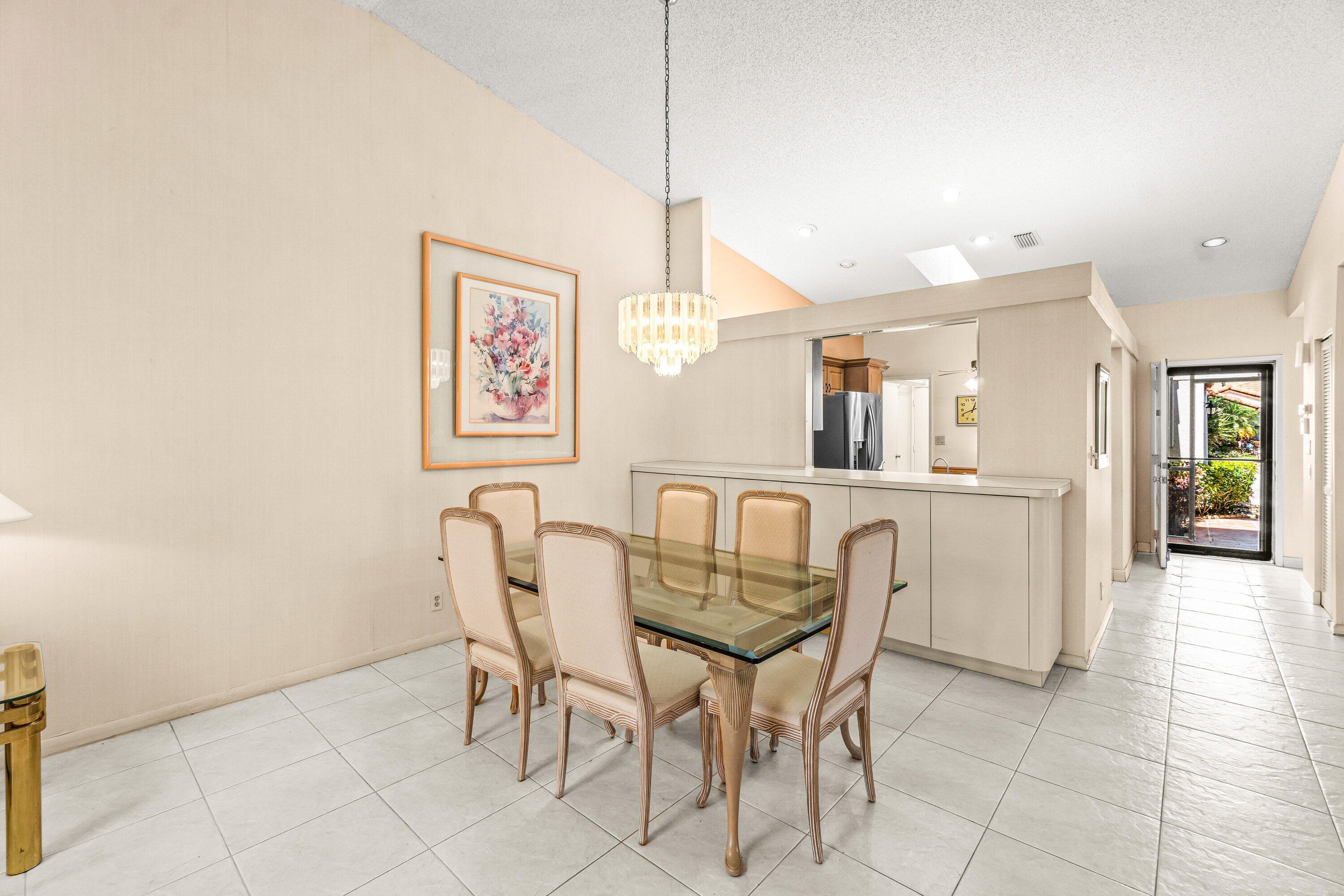 6041 Kings Gate Circle