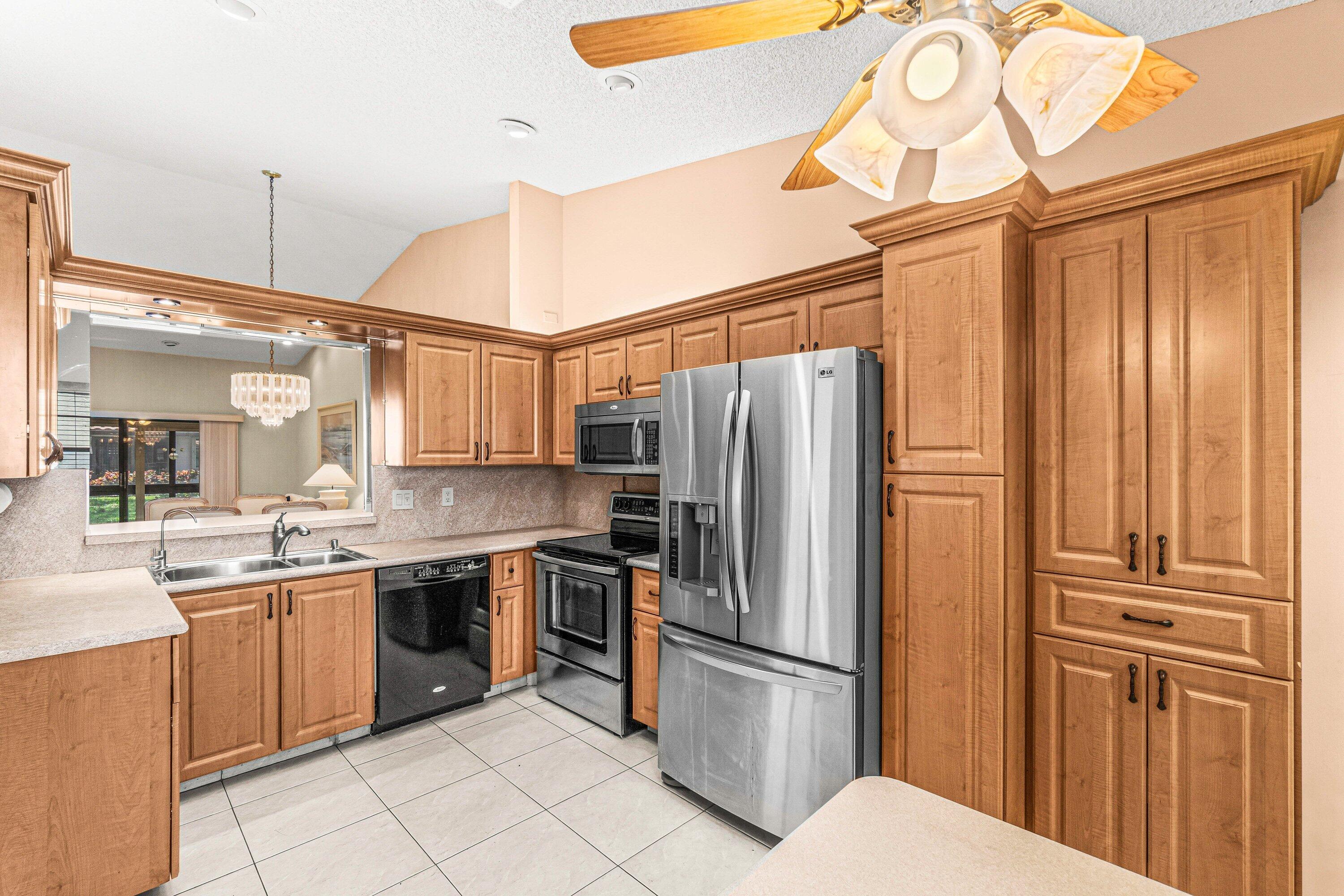 6041 Kings Gate Circle