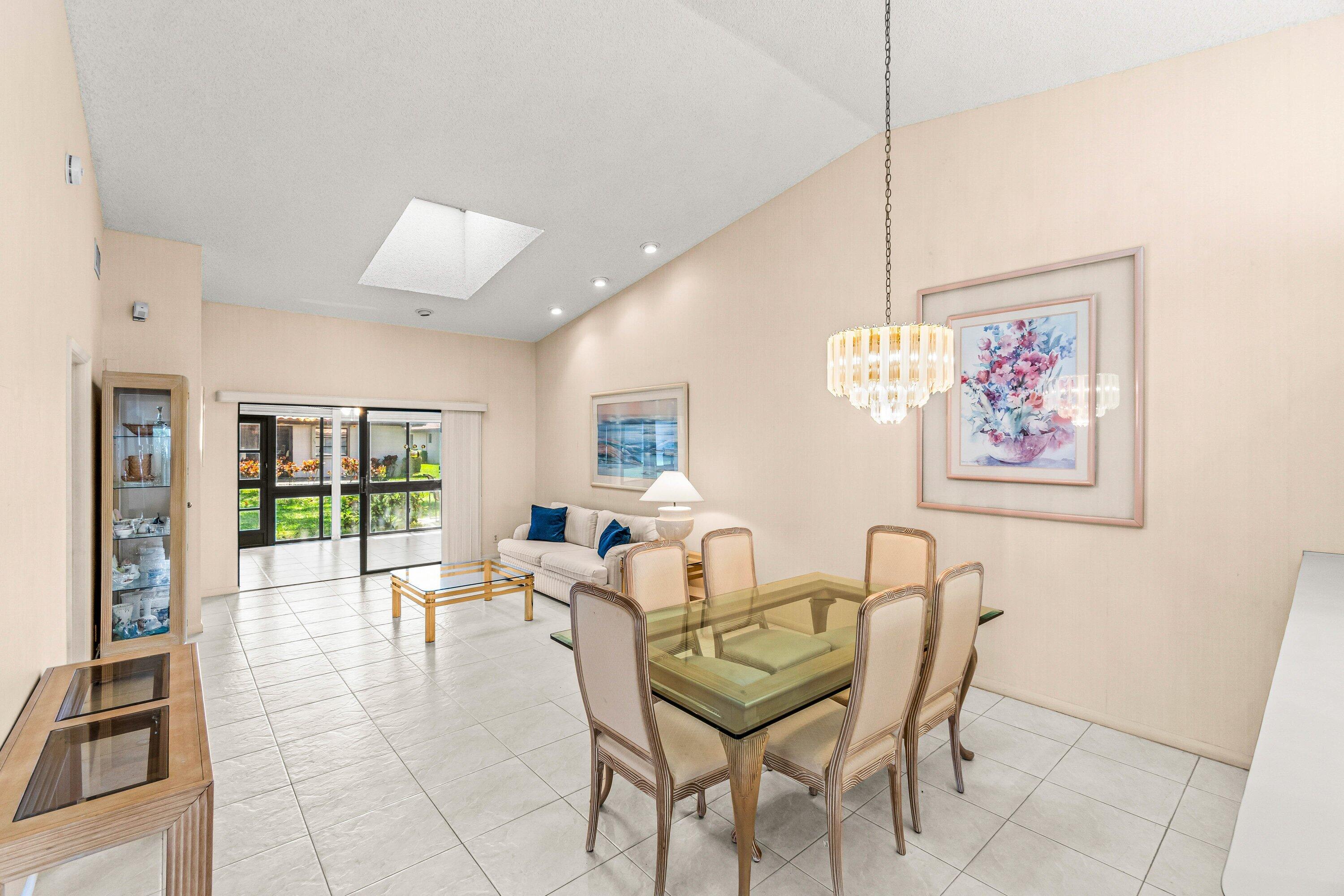 6041 Kings Gate Circle