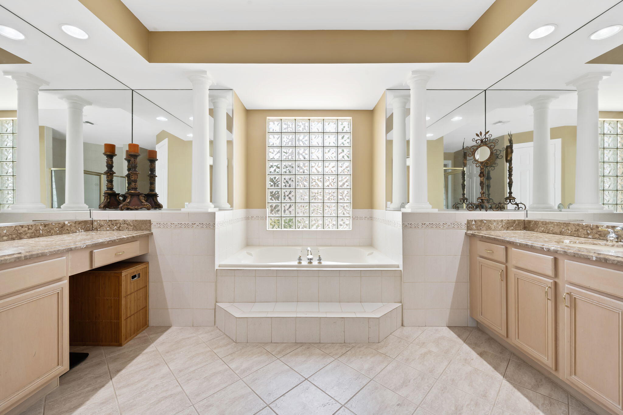 21305 Rock Ridge Dr
