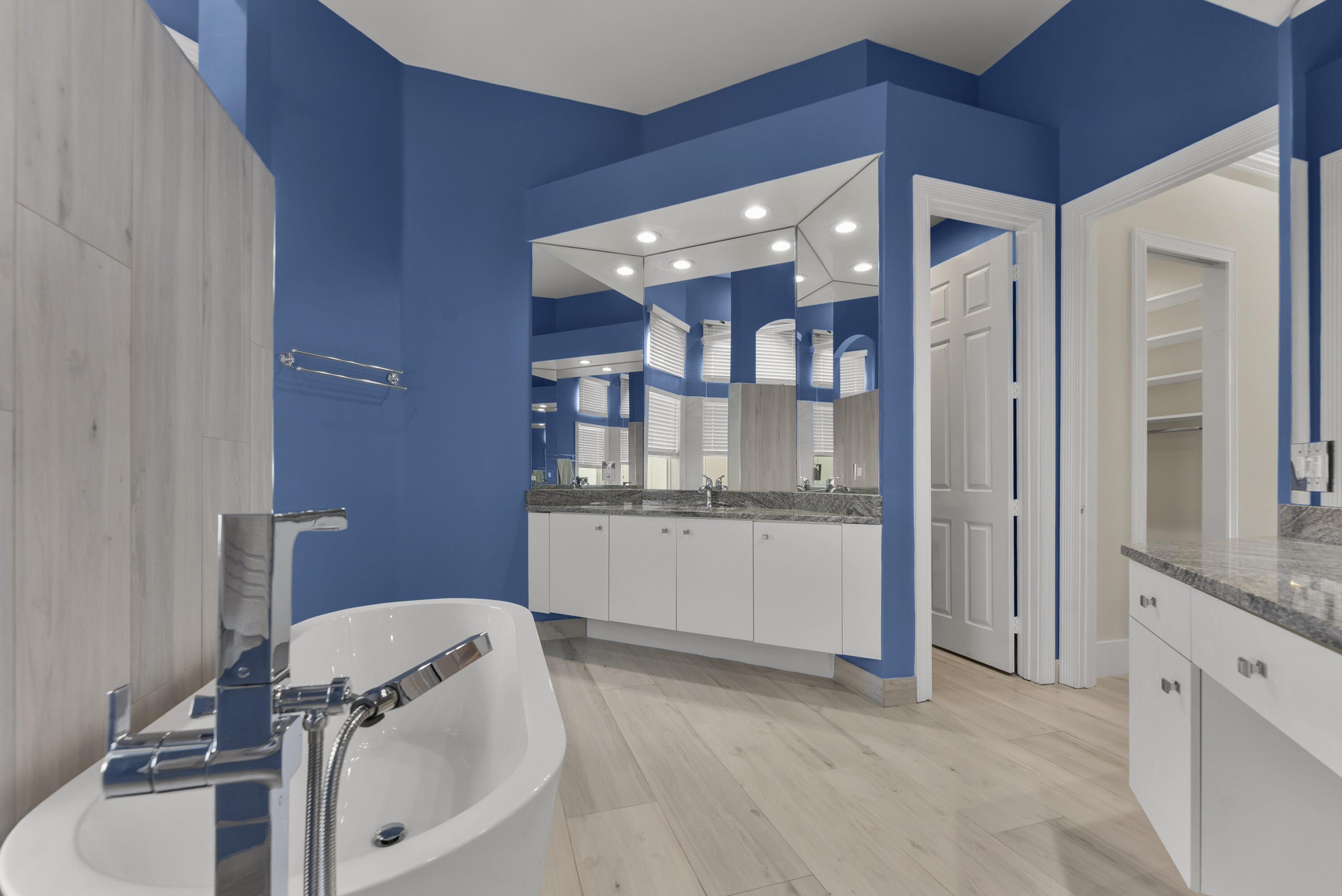 21836 Cypress Palm Ct