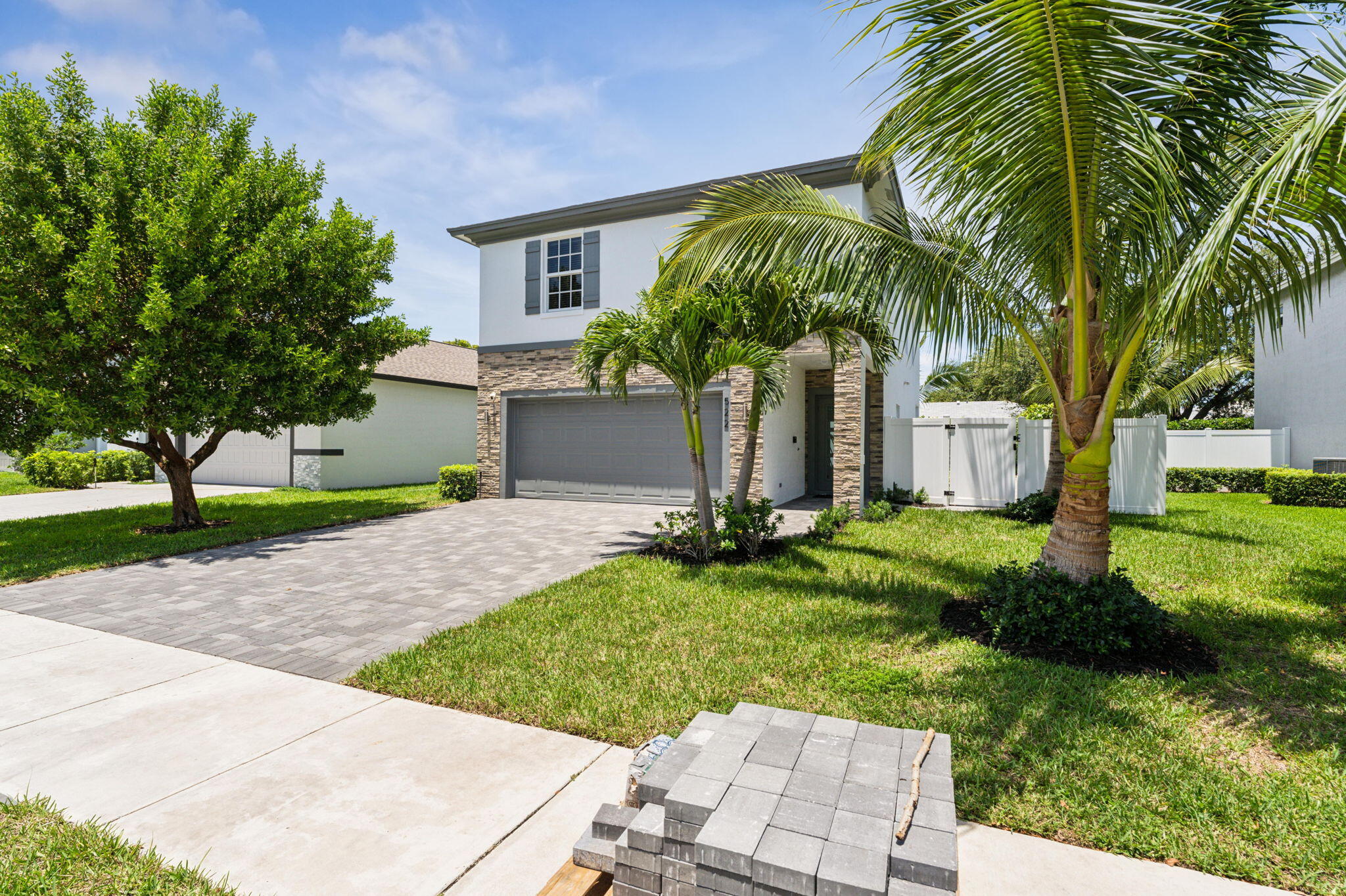 522 Lucky Lane