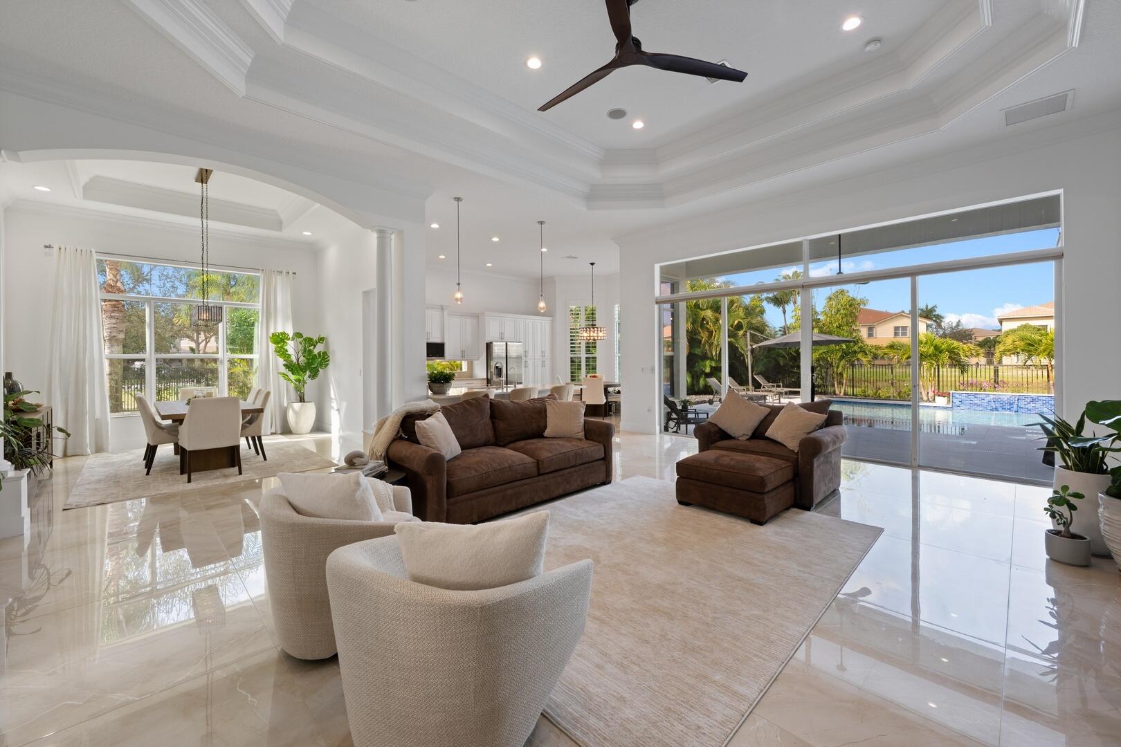 11912 Fox Hill Circle