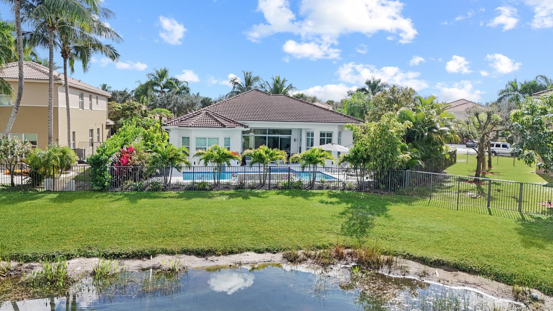 11912 Fox Hill Circle