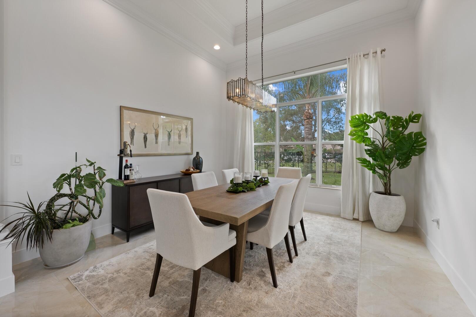 11912 Fox Hill Circle