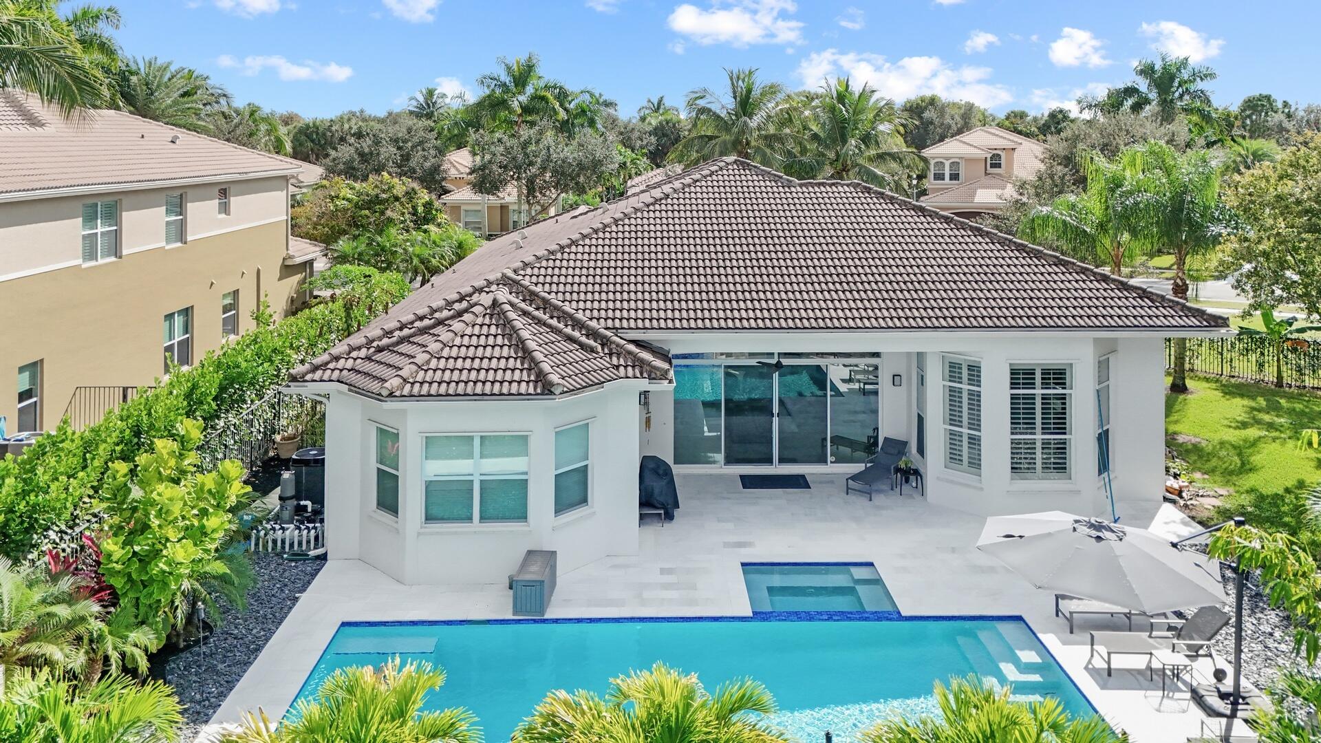 11912 Fox Hill Circle