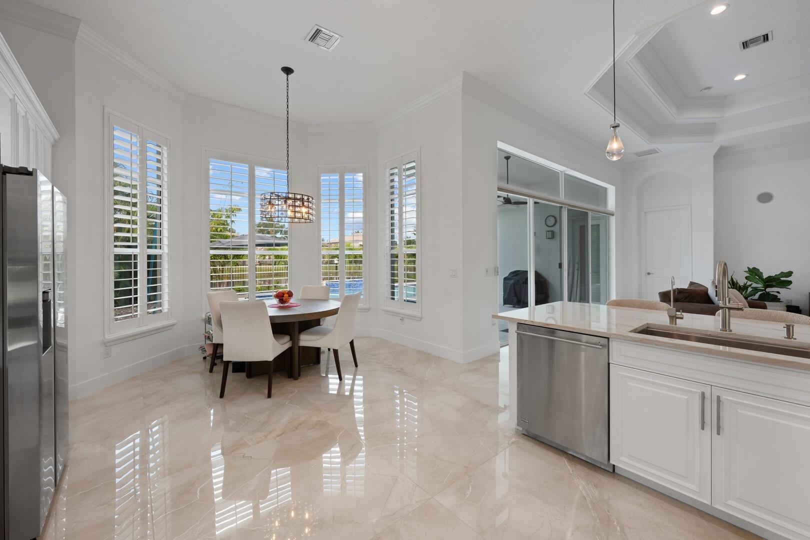 11912 Fox Hill Circle