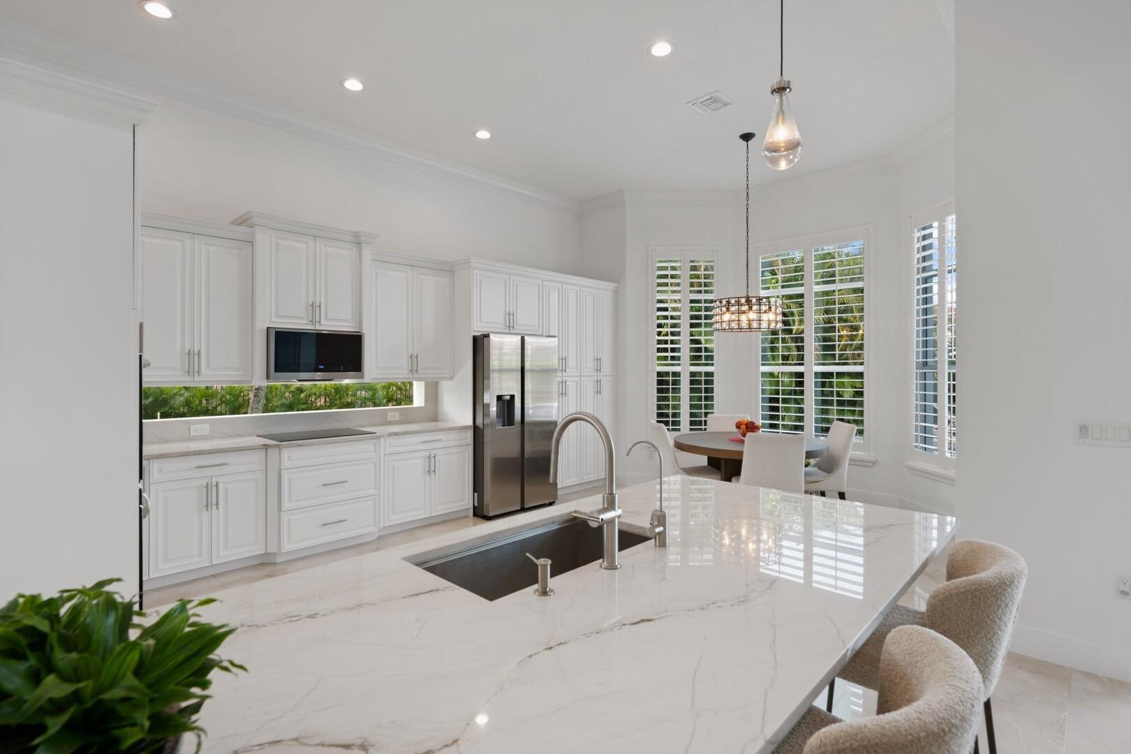 11912 Fox Hill Circle