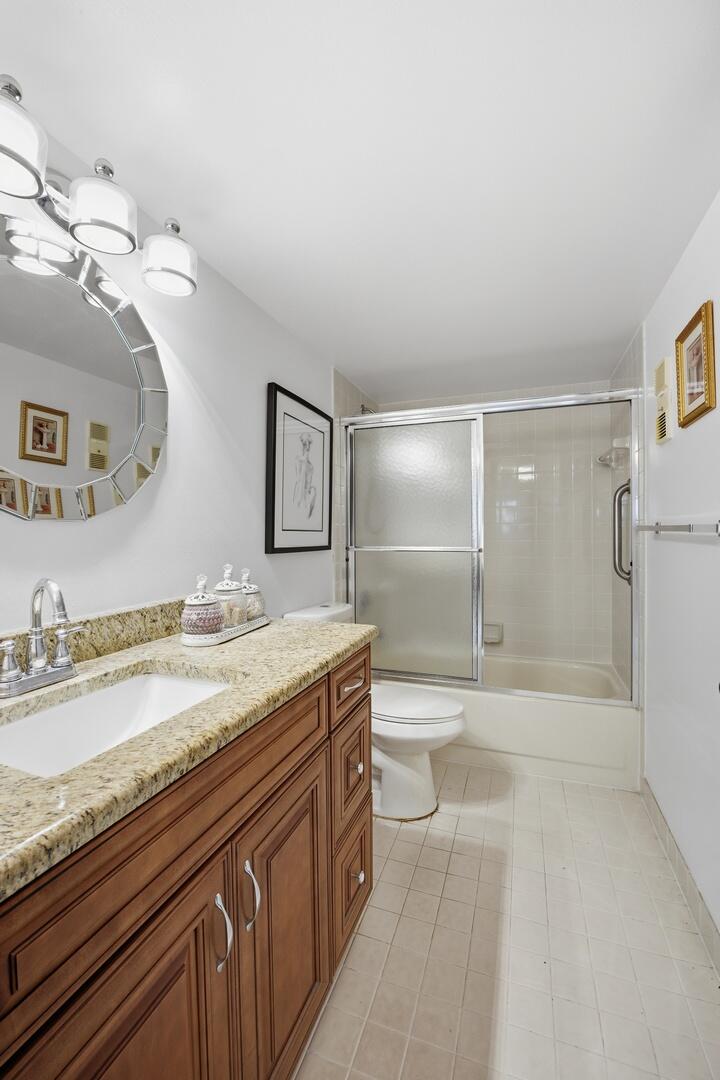 4725 E Lucerne Lakes Blvd Boulevard 110