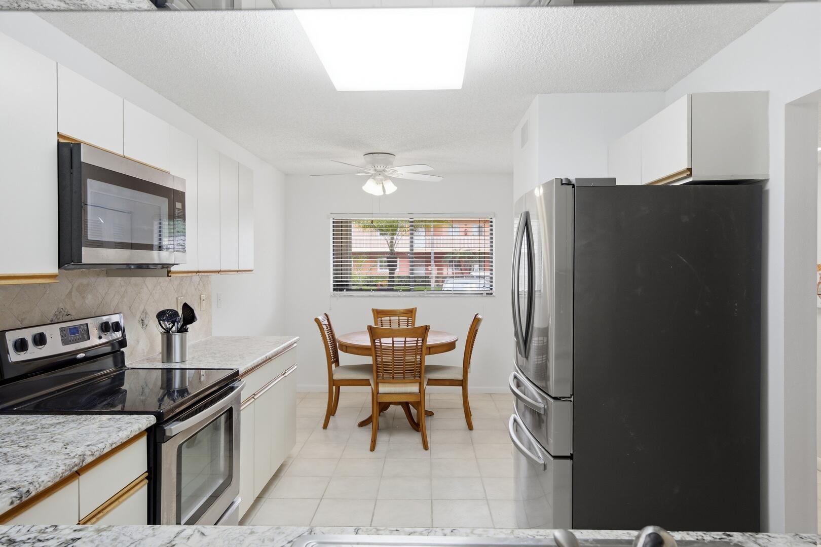 4725 E Lucerne Lakes Blvd Boulevard 110