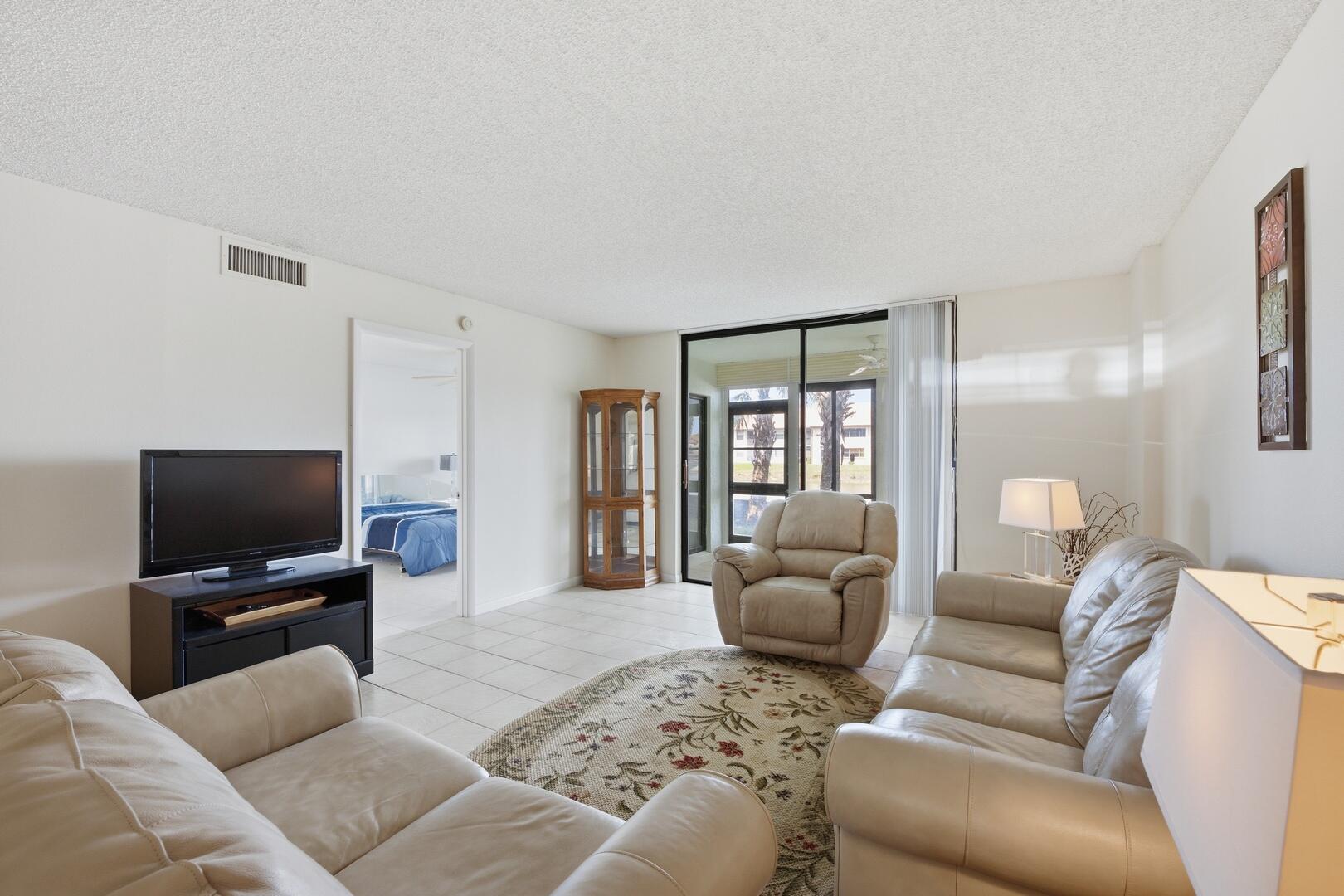 4725 E Lucerne Lakes Blvd Boulevard 110