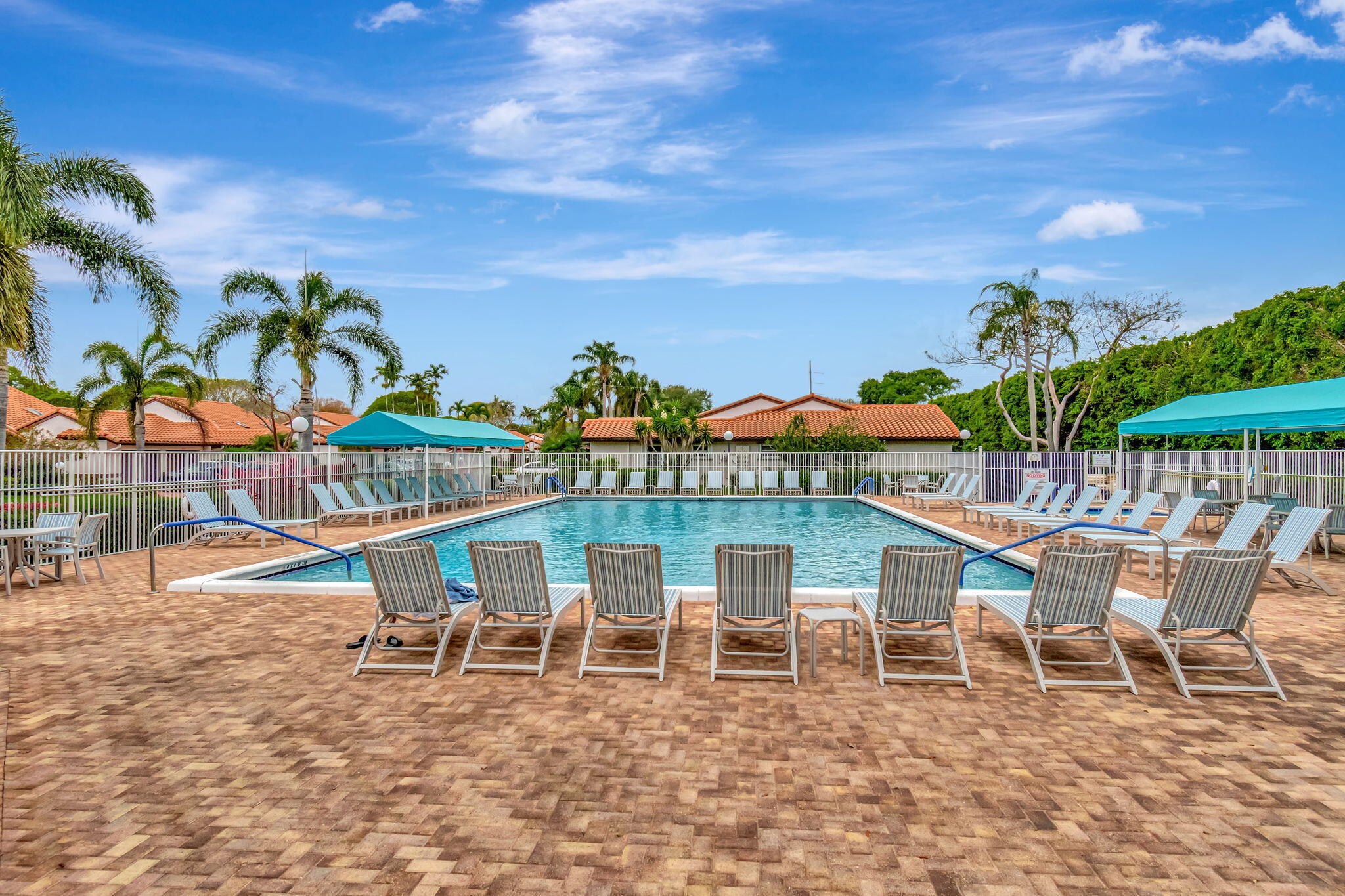 6234 Pointe Regal Circle