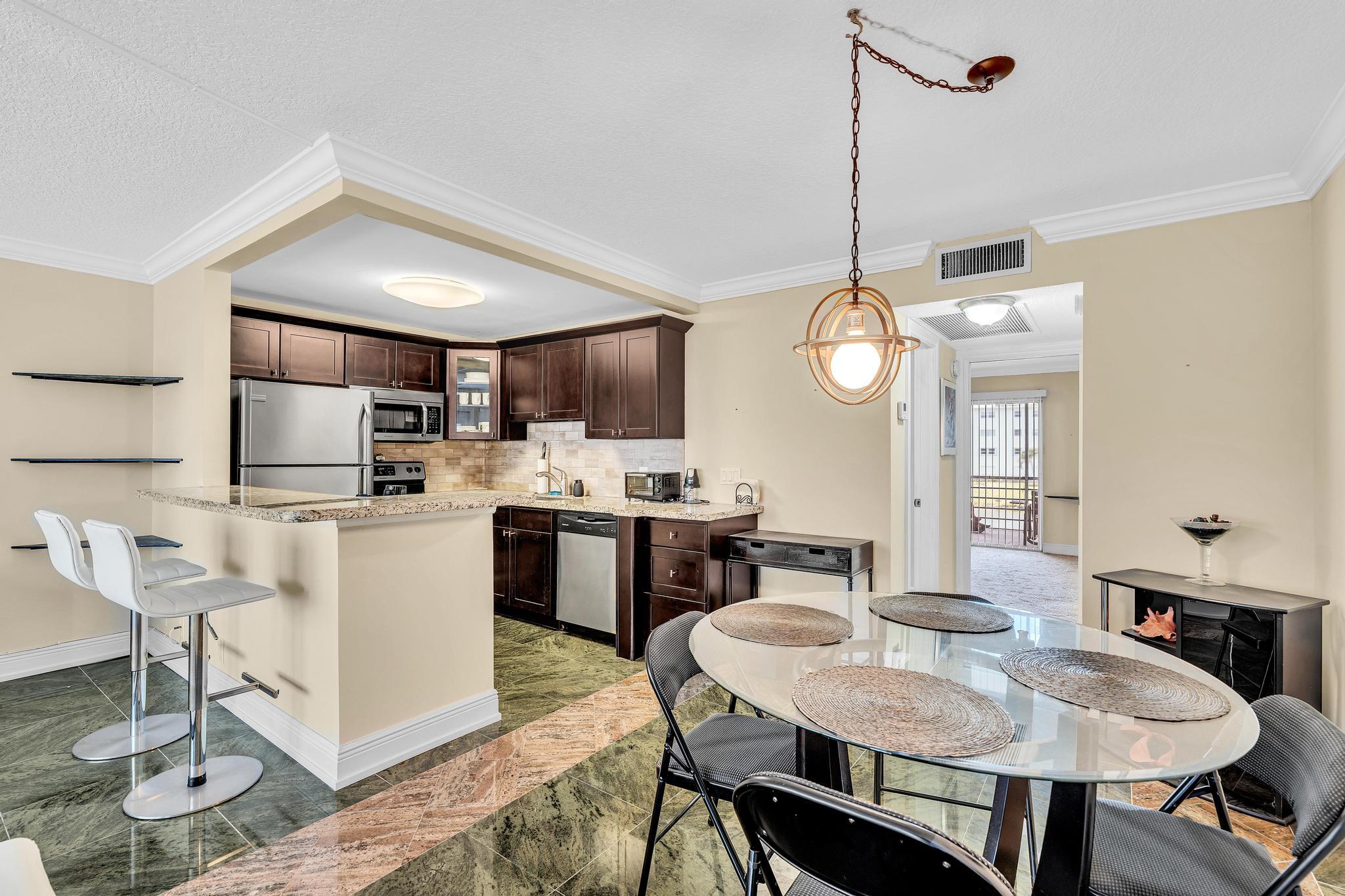 2123 Cambridge F
