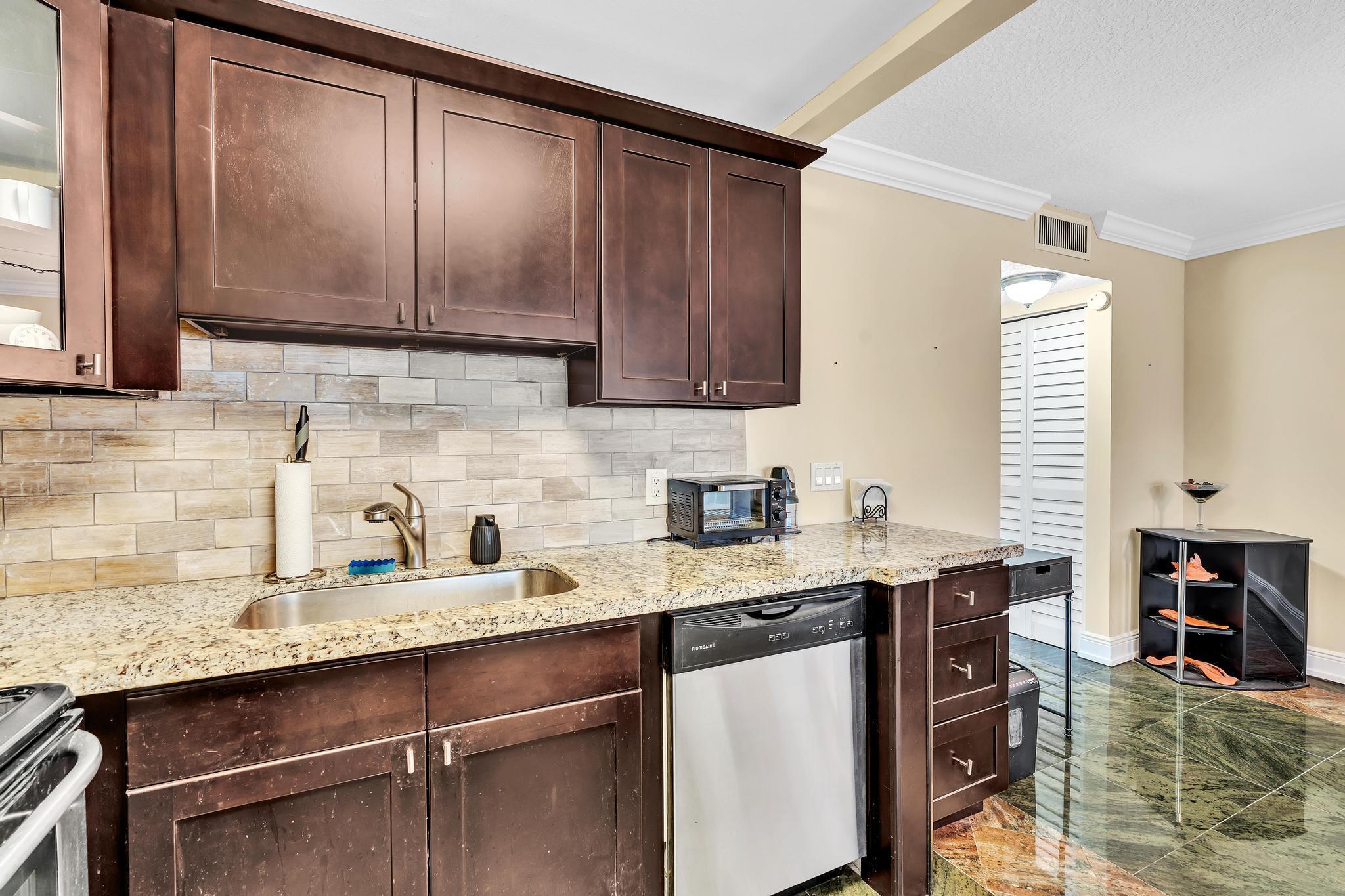2123 Cambridge F