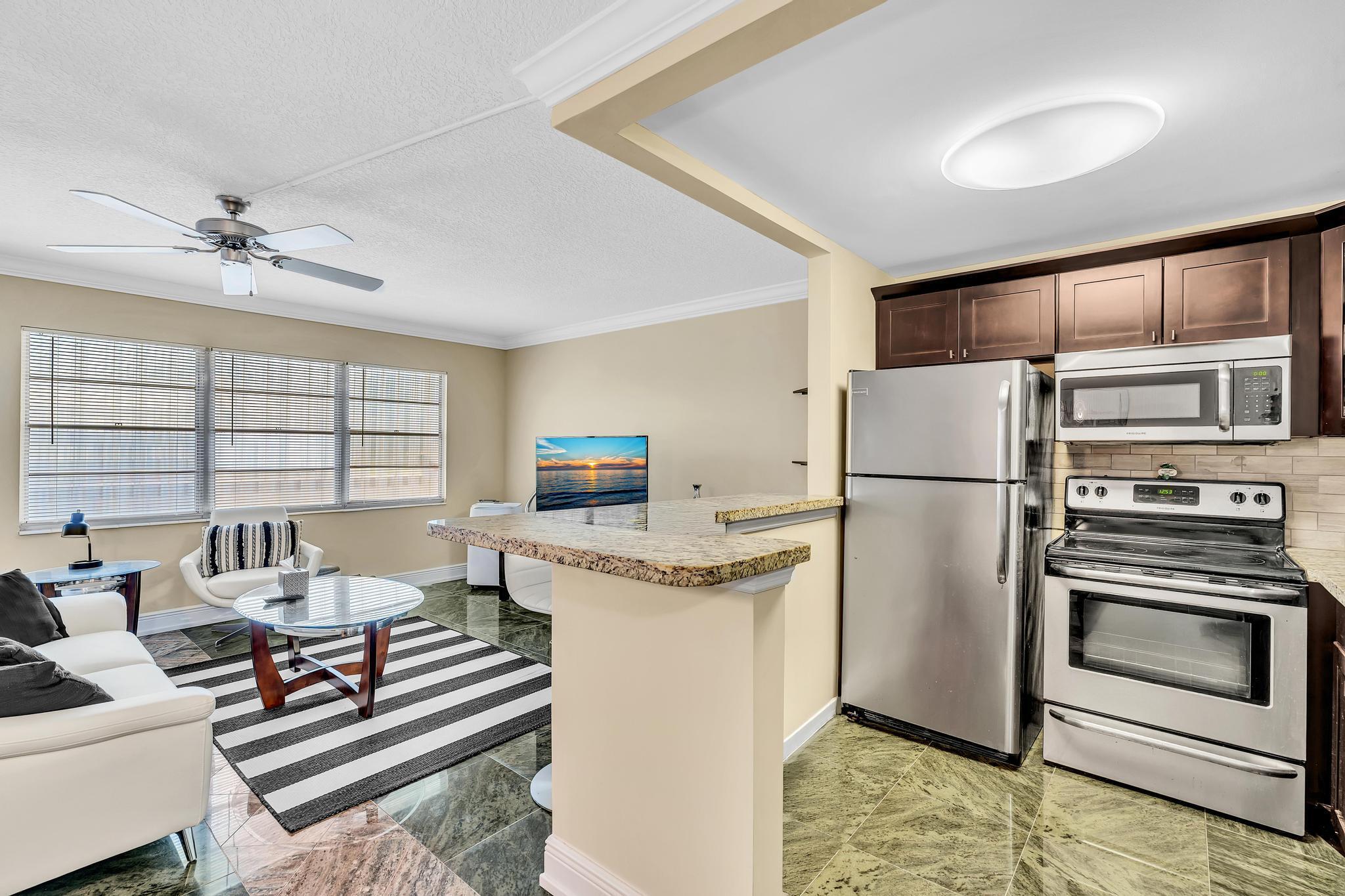 2123 Cambridge F