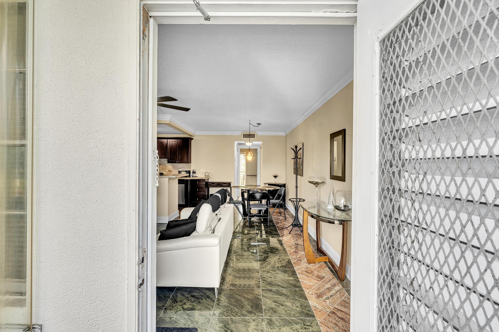2123 Cambridge F