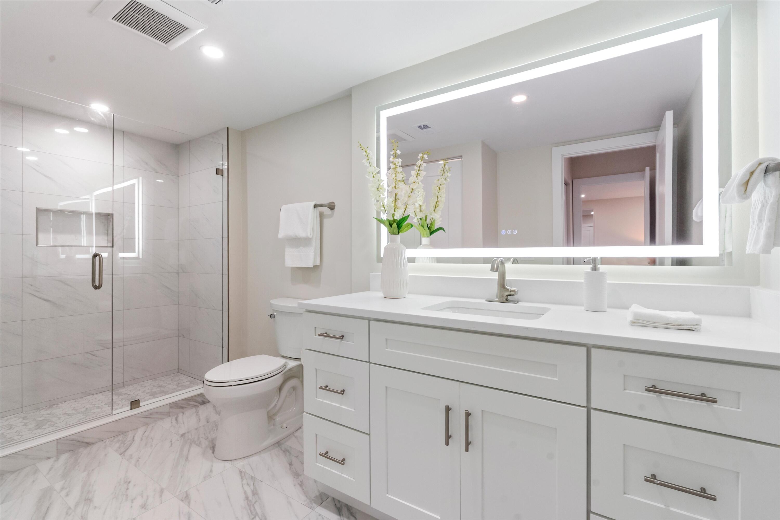 47 Stratford Lane W F