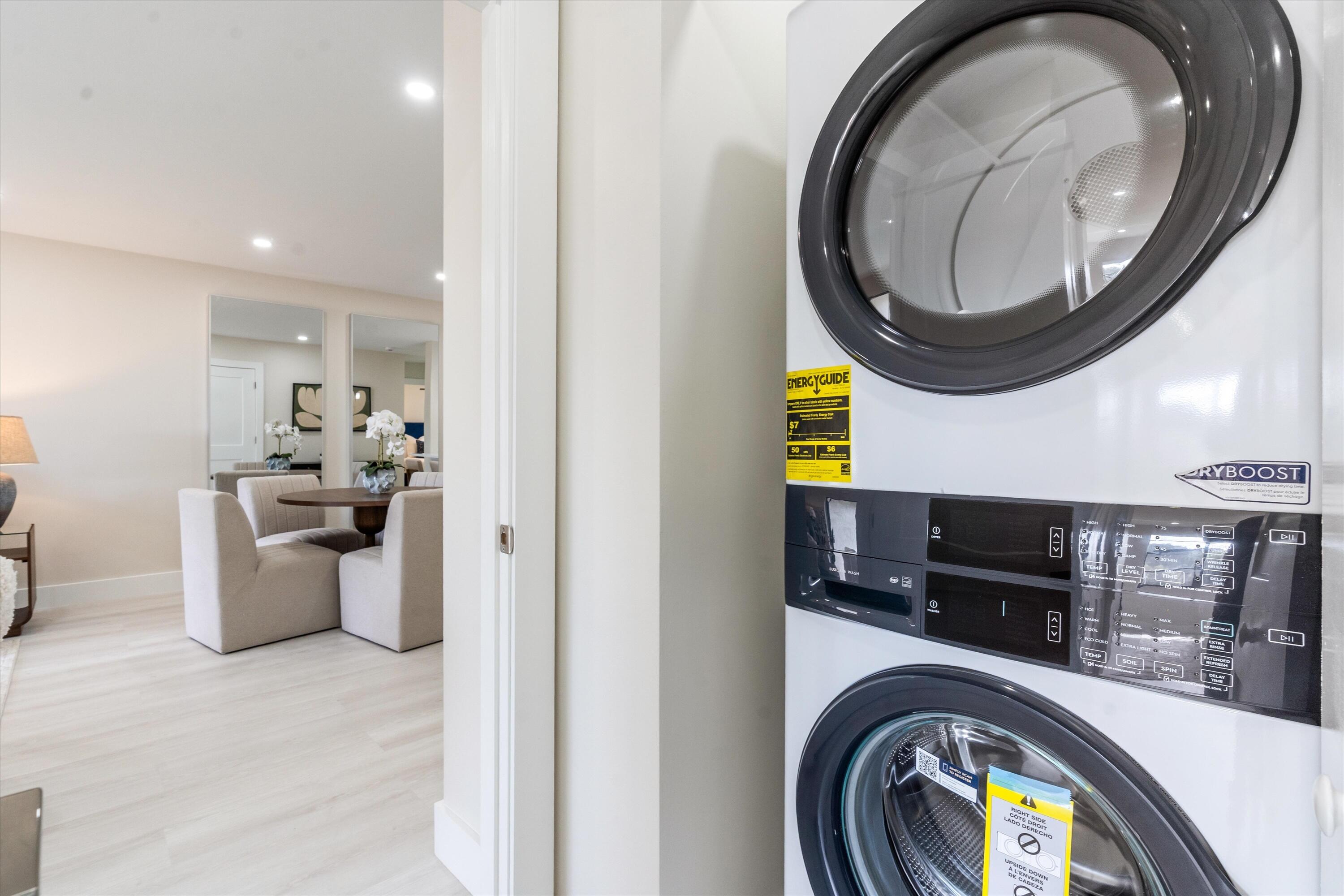 47 Stratford Lane W F