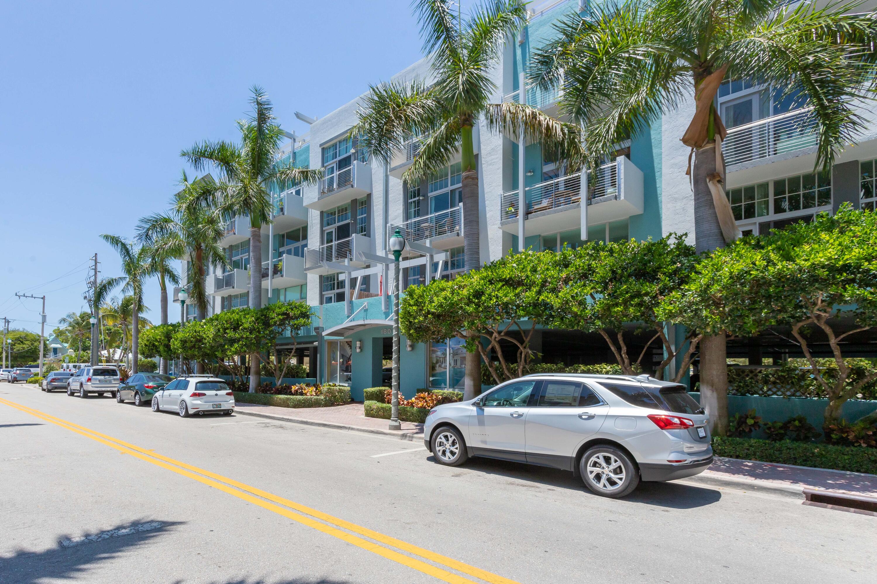 180 NE 4th Avenue 204
