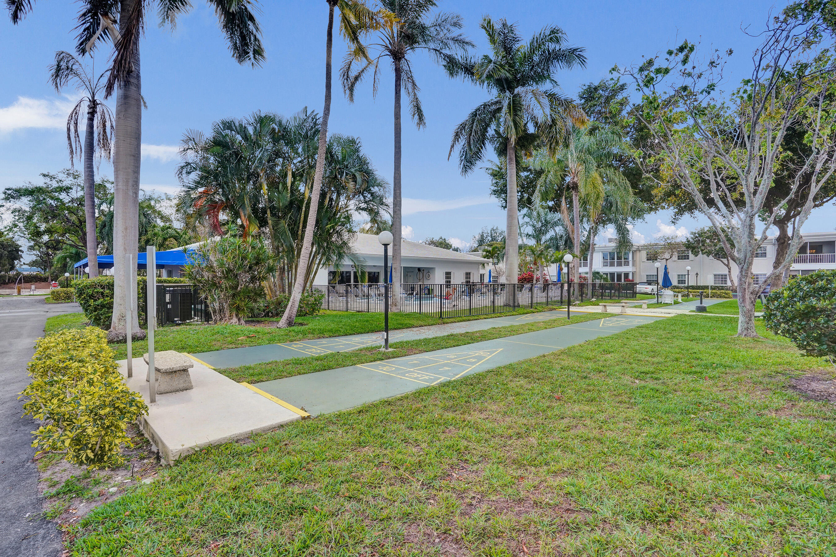 6289 Bay Club Drive