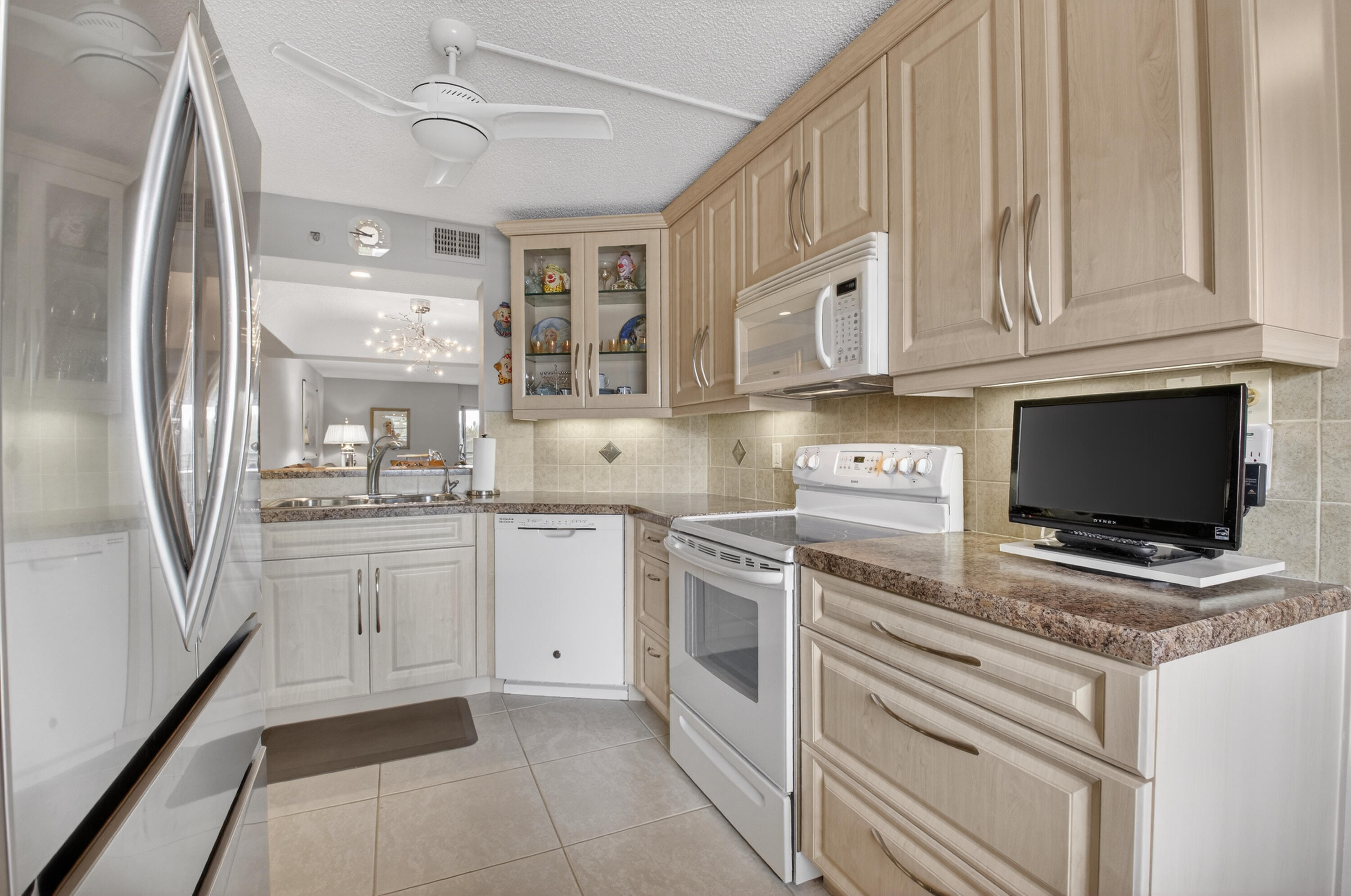 9260 SW 14th Street 2207