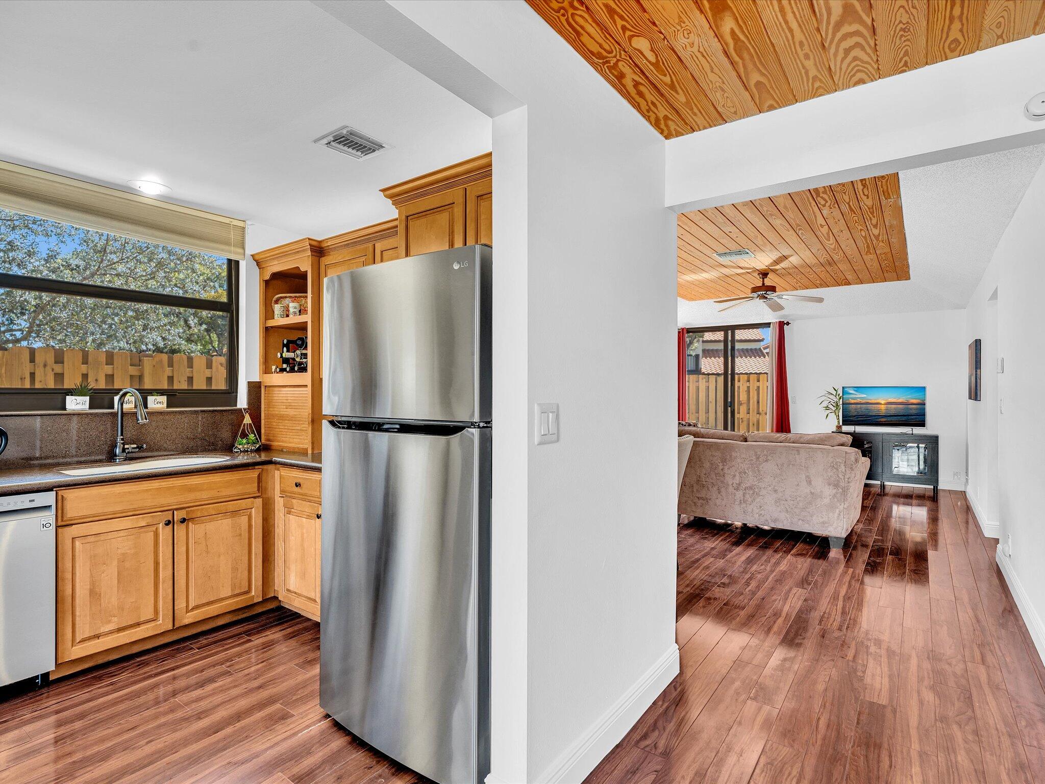 5719 Fox Hollow Drive A