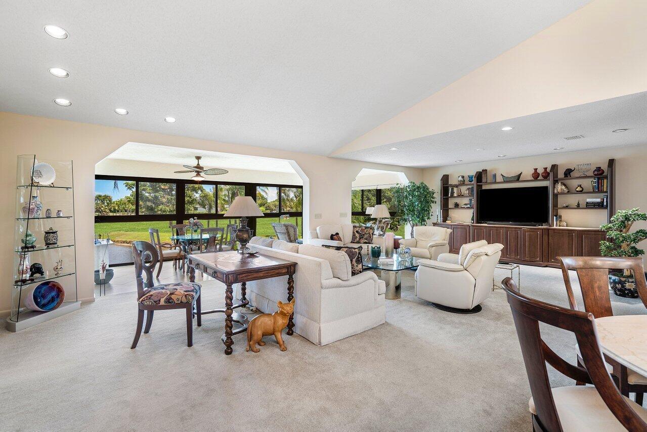 69 Eastgate Drive Unit D