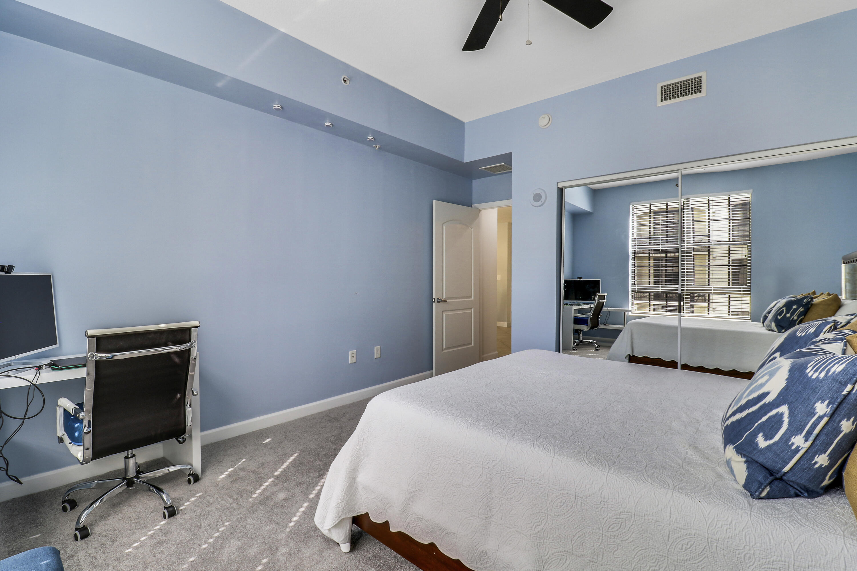 801 S Olive Avenue 1515
