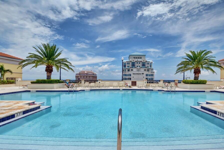 801 S Olive Avenue 1515