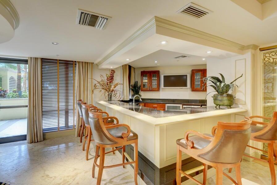 801 S Olive Avenue 1515