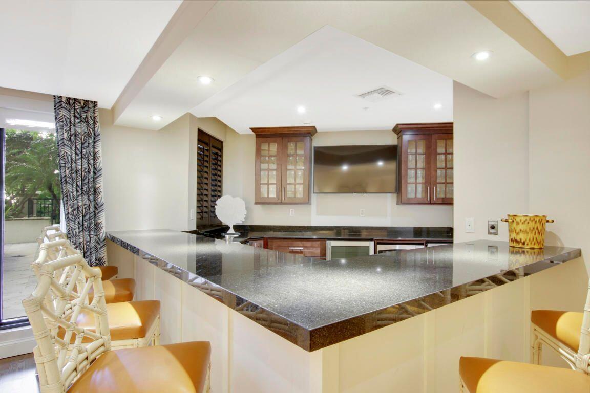 801 S Olive Avenue 1515