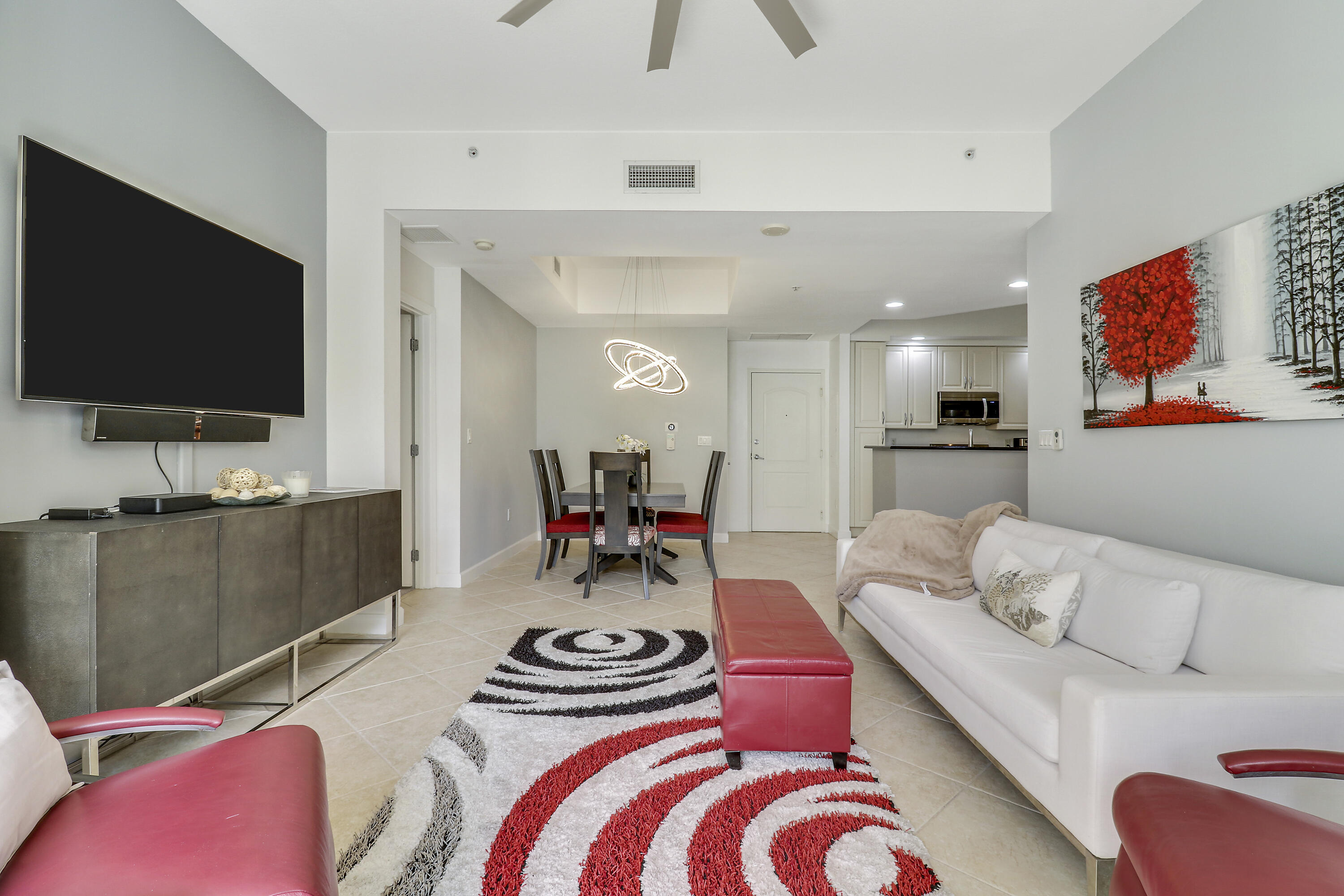 801 S Olive Avenue 1515