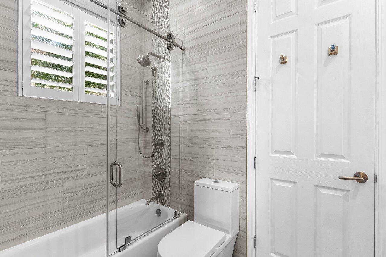 5440 NW 41st Terrace