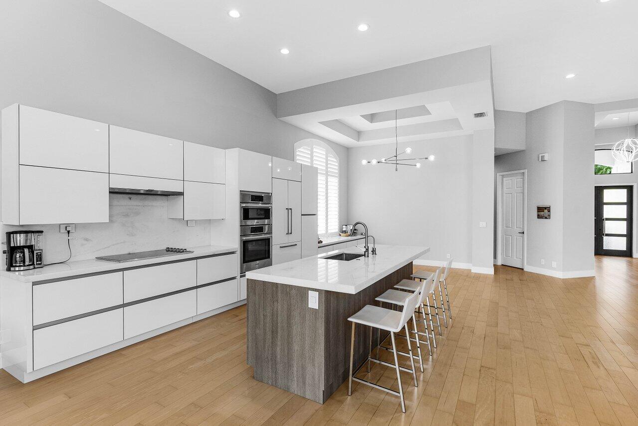 5440 NW 41st Terrace