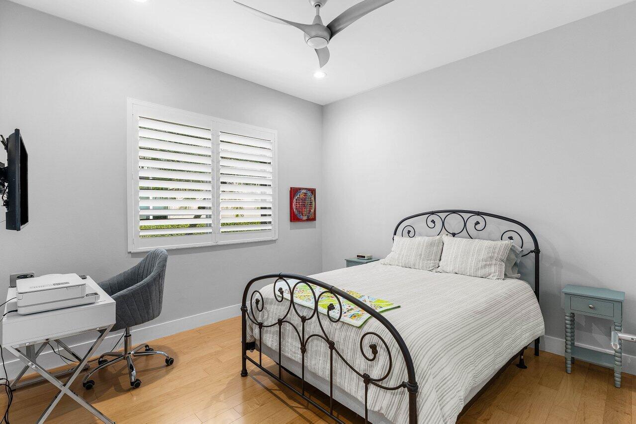 5440 NW 41st Terrace