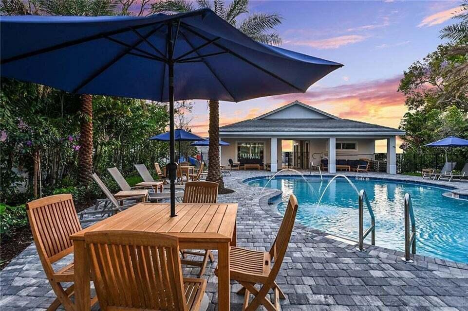 552 Sanderling Circle