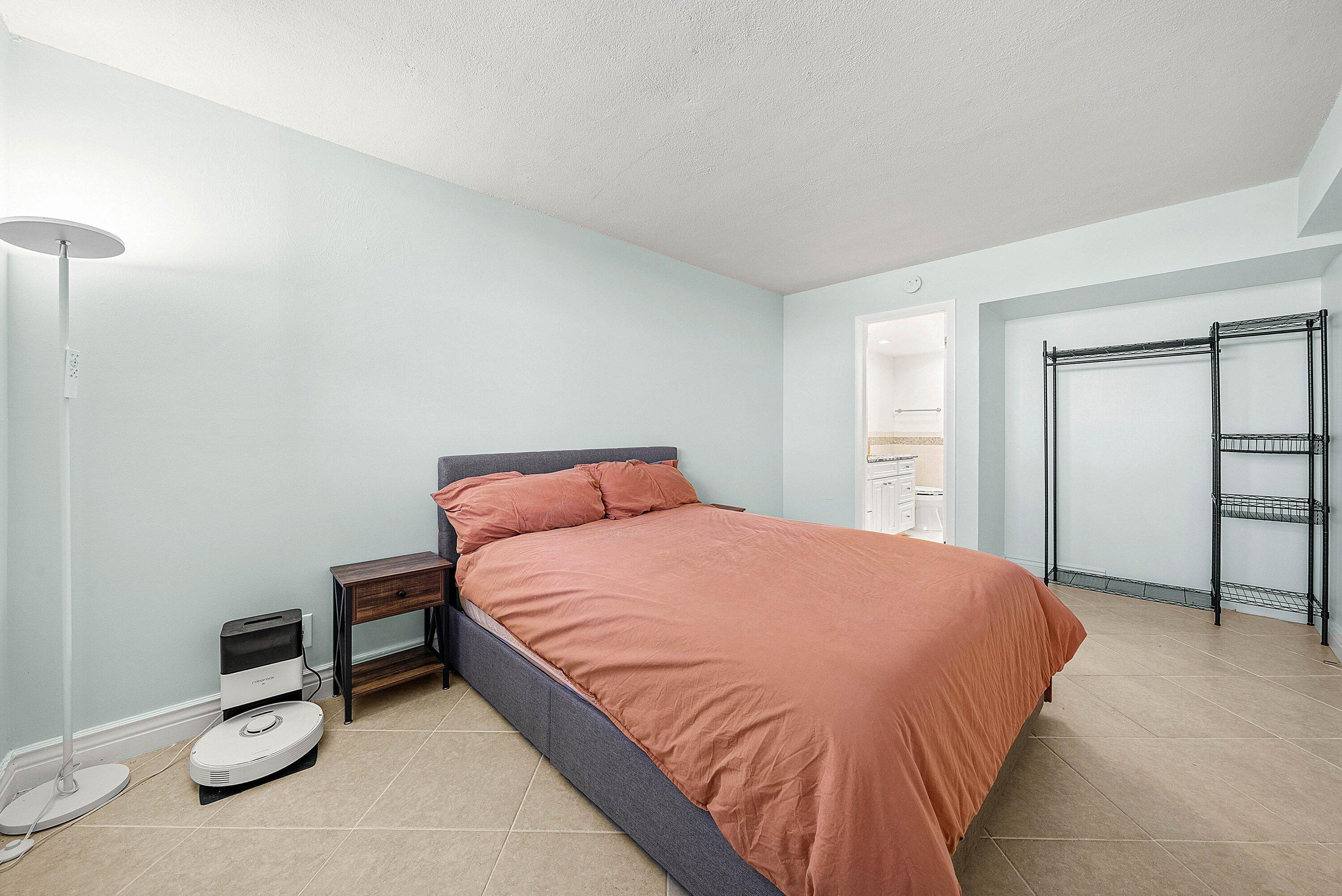 6699 NW 2nd Avenue 415