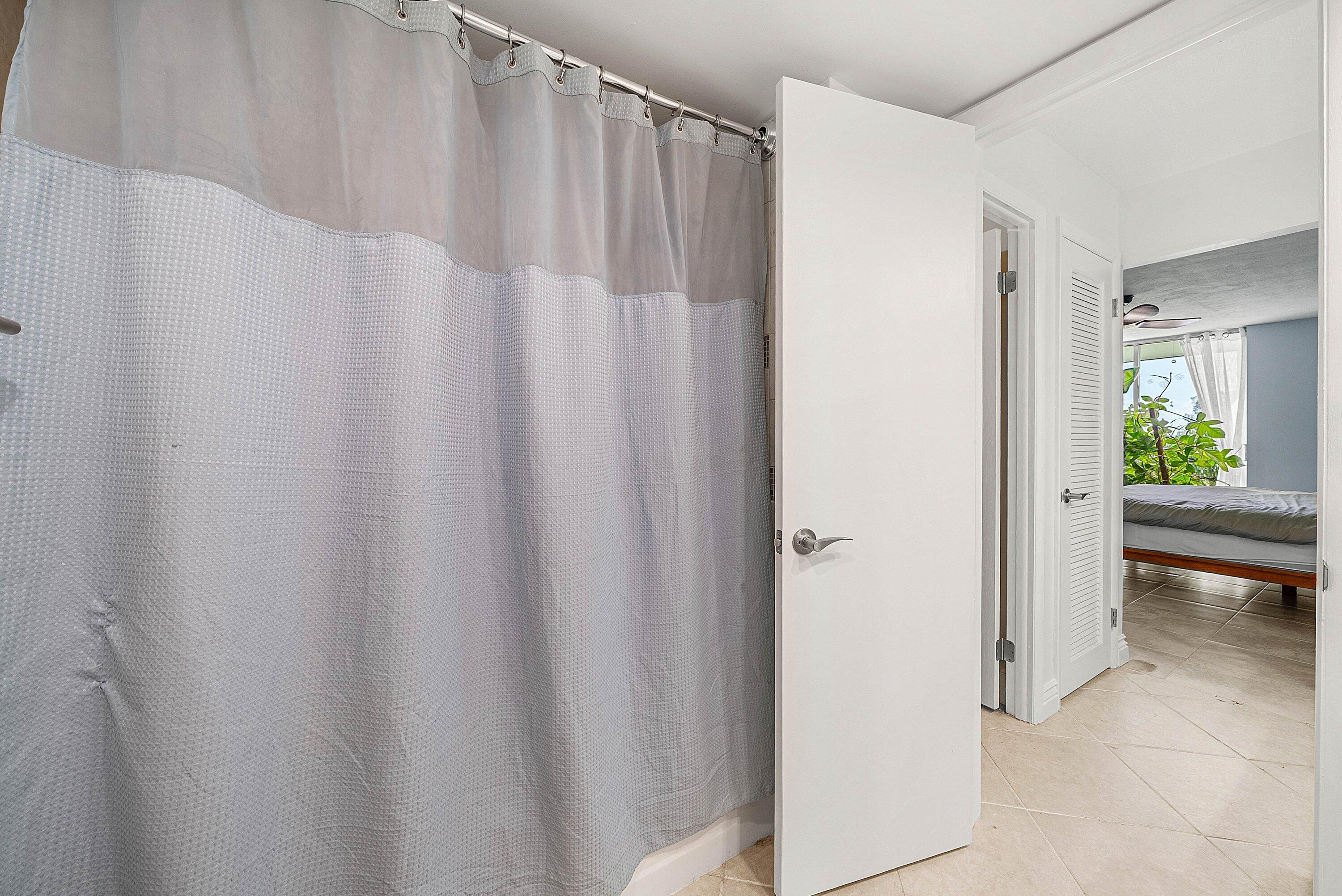 6699 NW 2nd Avenue 415