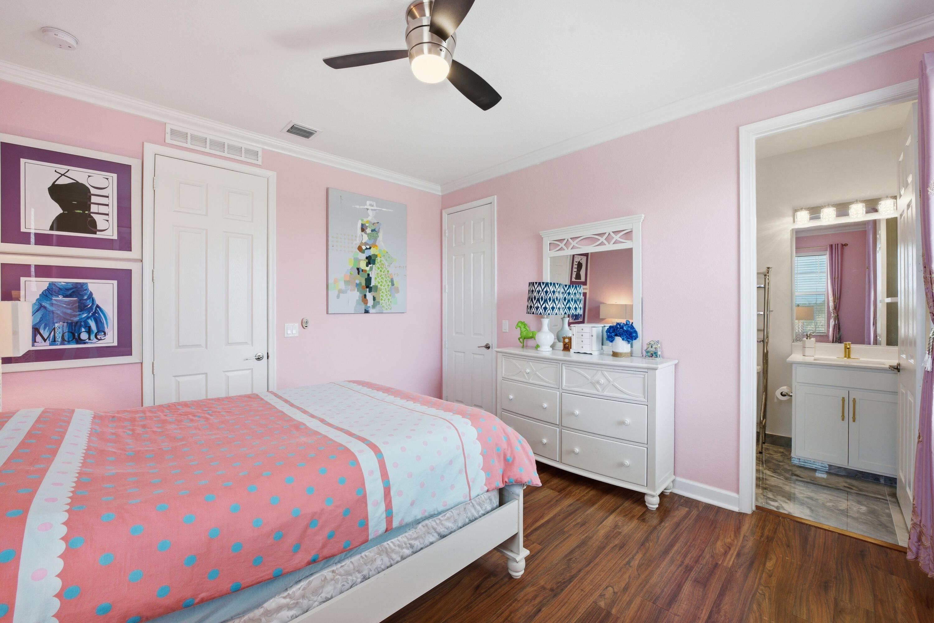 984 Sterling Pine Place