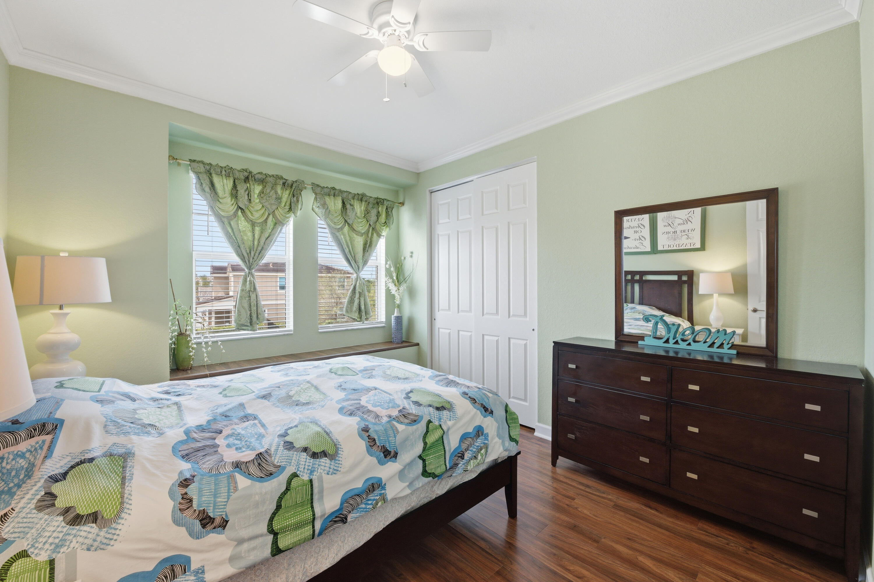 984 Sterling Pine Place