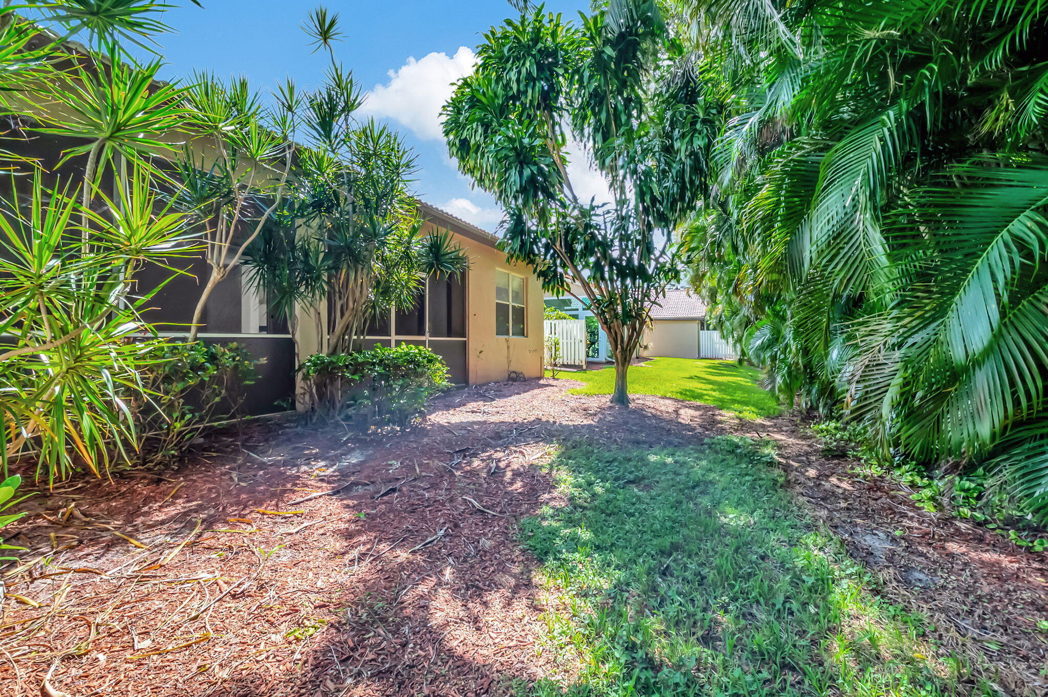 5916 Seashell Terrace