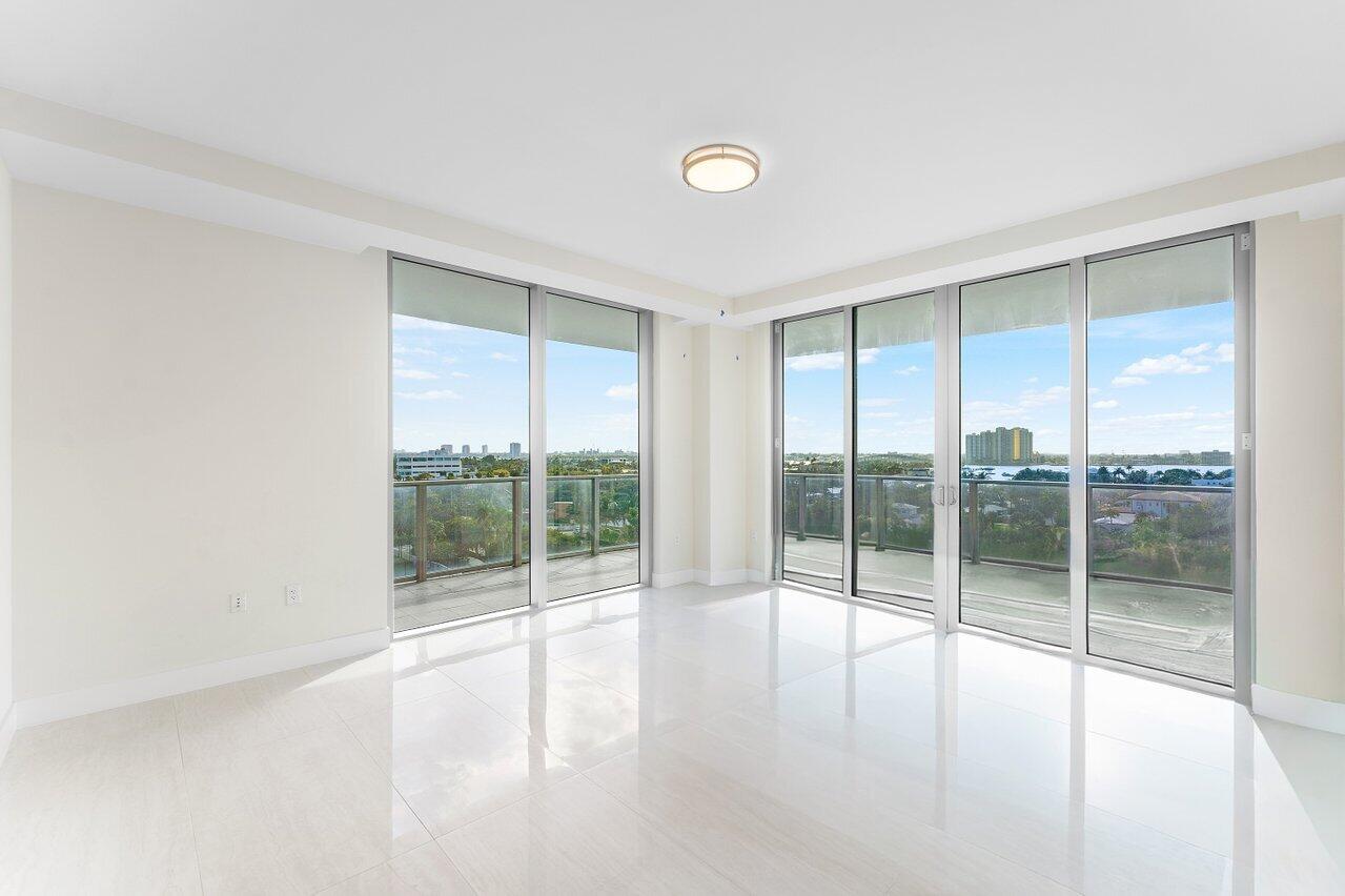 3100 N Ocean Drive P705