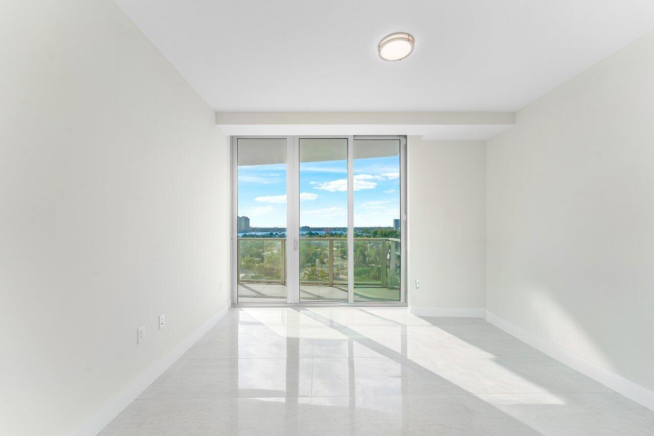 3100 N Ocean Drive P705