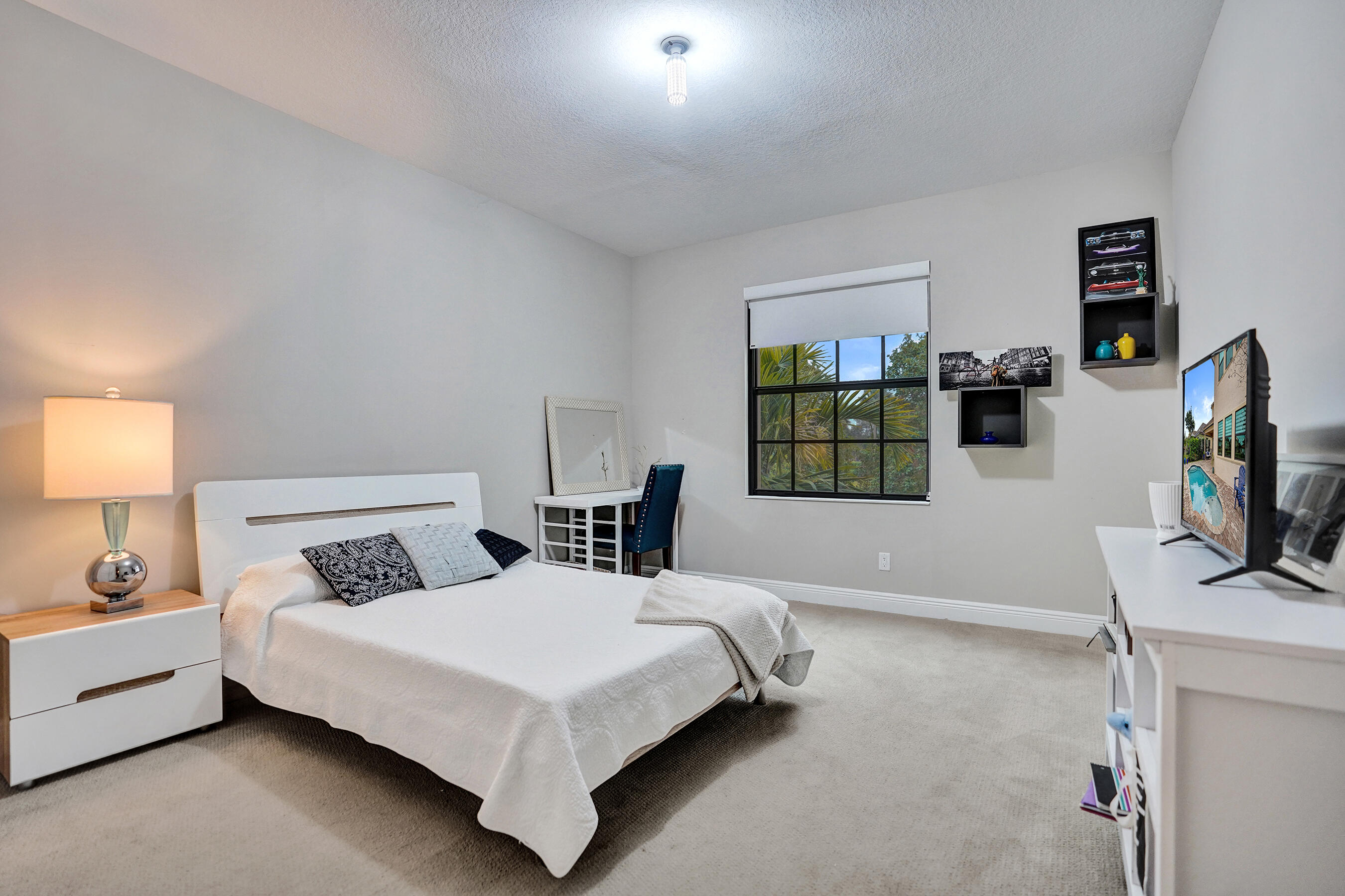 11965 S Baypoint Circle