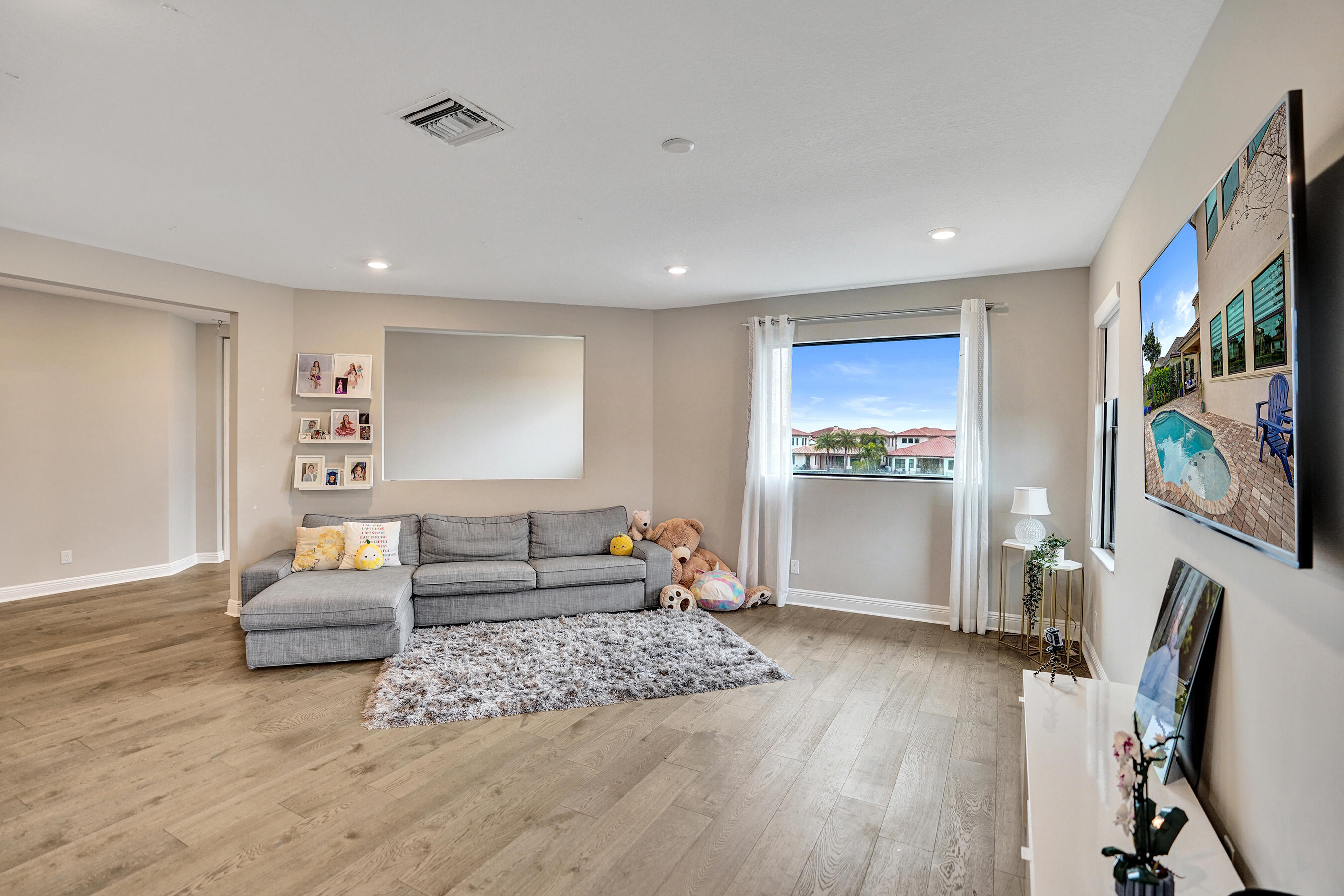 11965 S Baypoint Circle