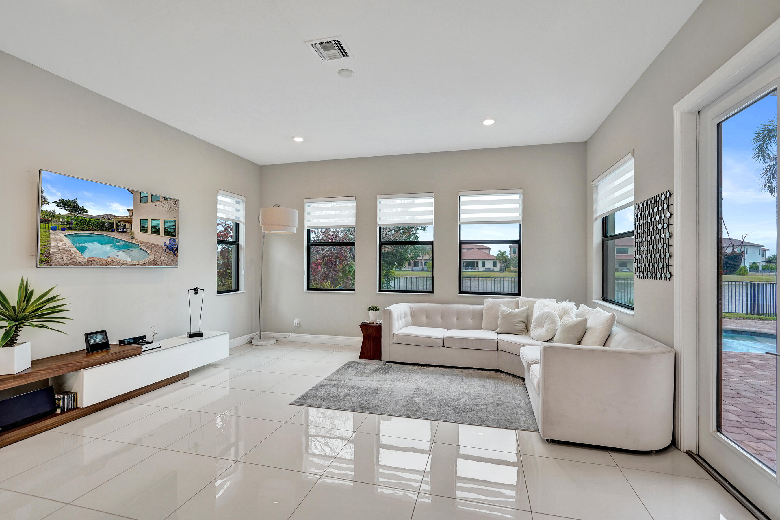 11965 S Baypoint Circle