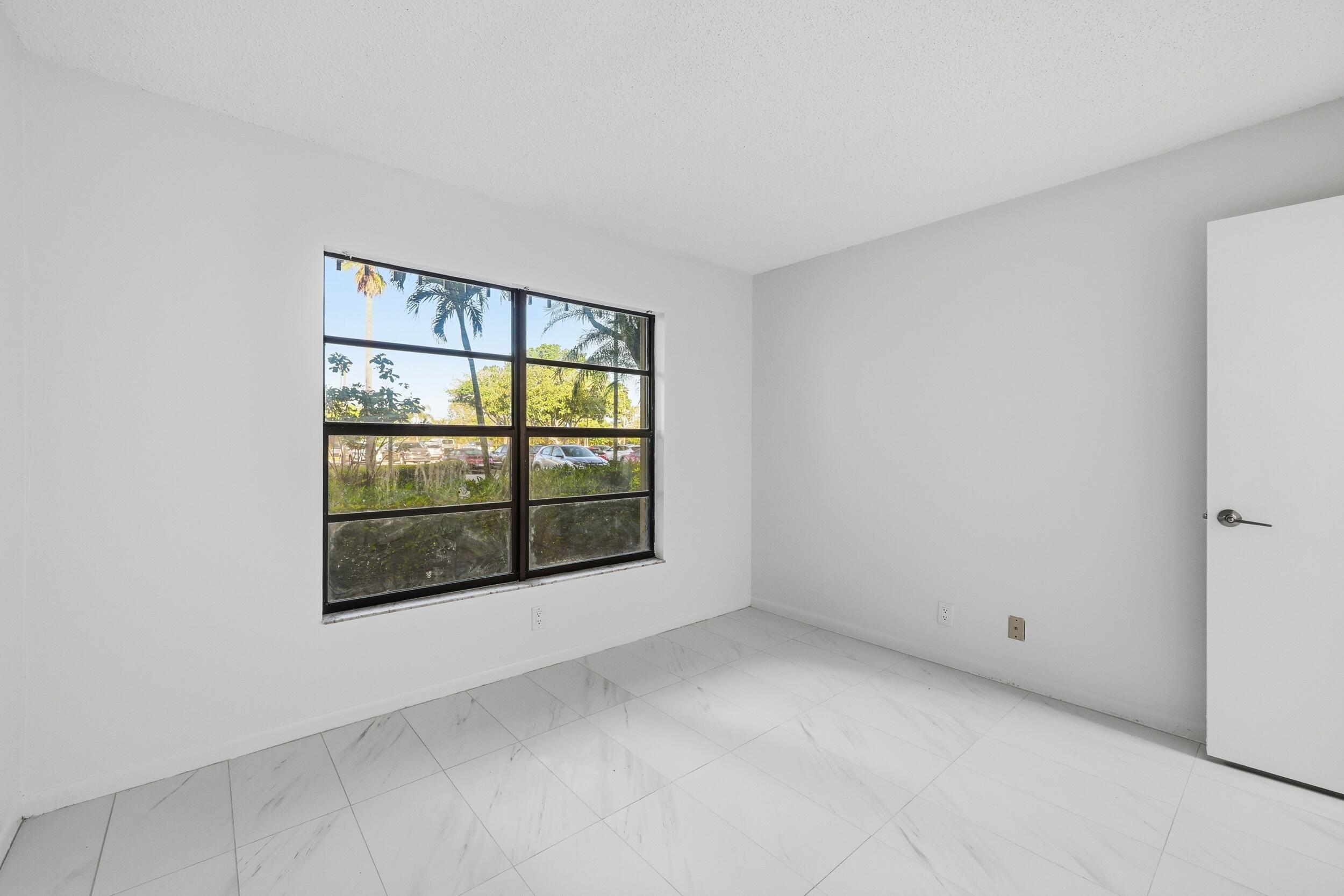 4700 Lucerne Lakes Boulevard W 103