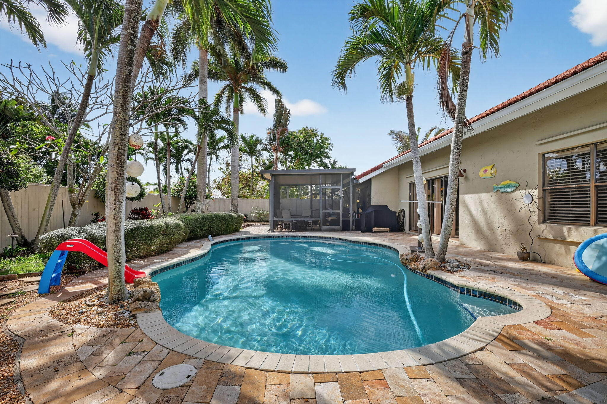 5875 Sun Pointe Circle