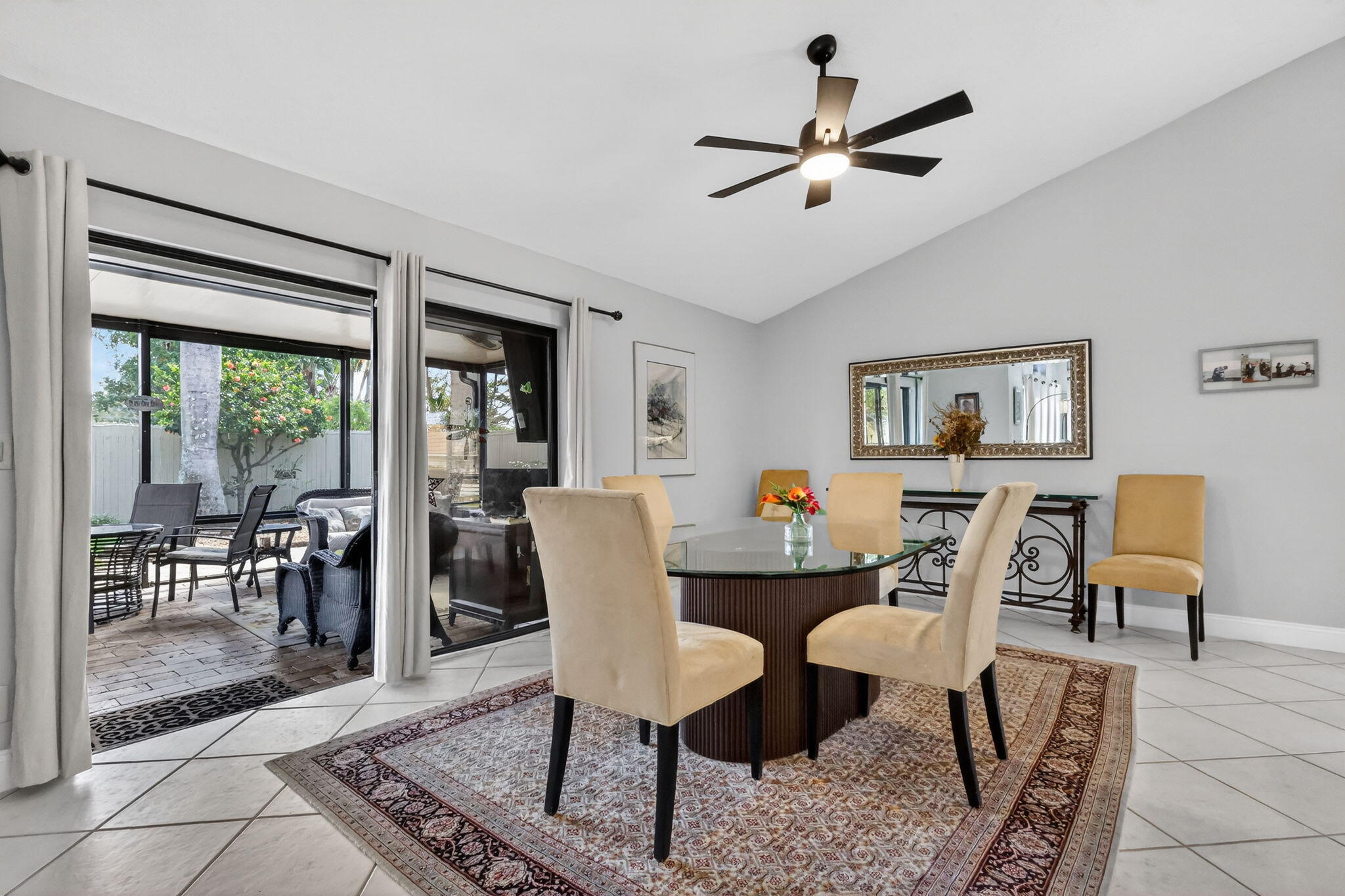 5875 Sun Pointe Circle